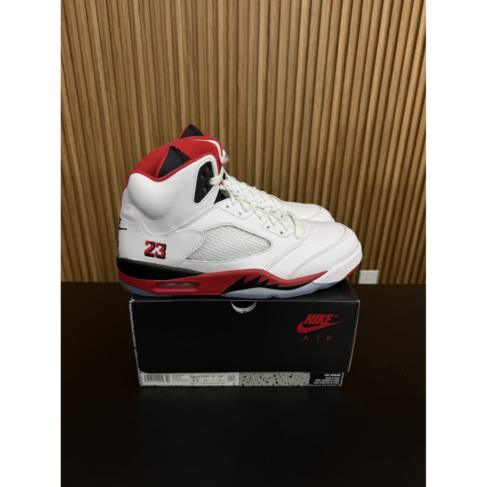 Jordan Jordan 5 Retro Fire Red Black Tongue (2025) Size 12, PREOWNED*