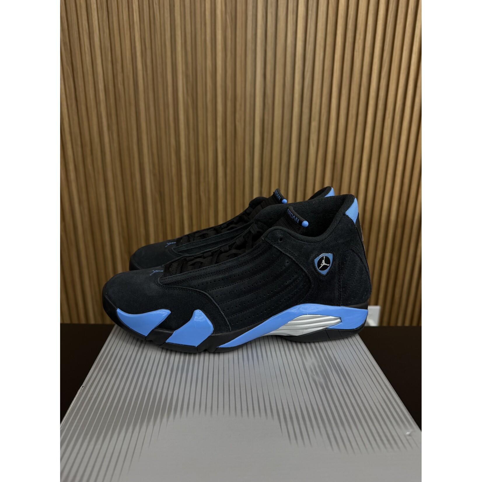 Jordan Jordan 14 Retro Black University Blue (2026) Size 12, PREOWNED*