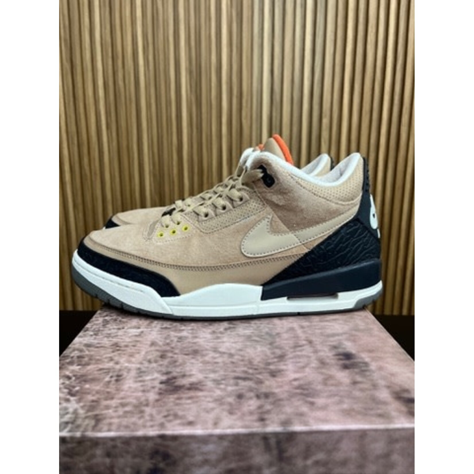 Jordan Jordan 3 Retro JTH Bio Beige Size 10, PREOWNED