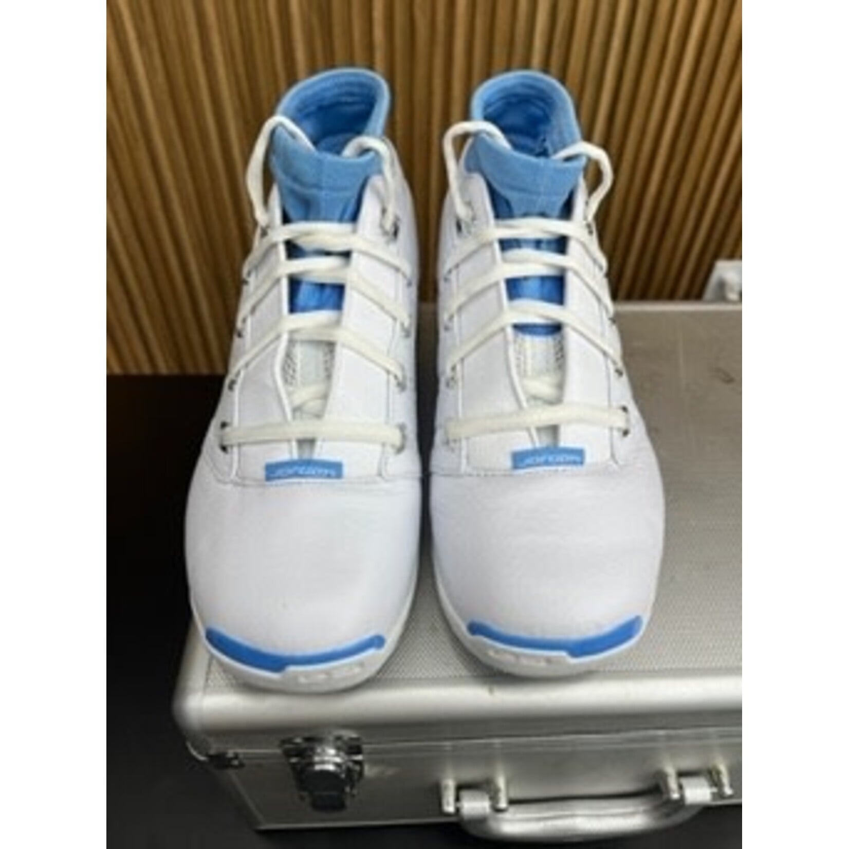 Jordan Jordan 17 Retro Low SP University Blue (2024) Size 9.5, PREOWNED