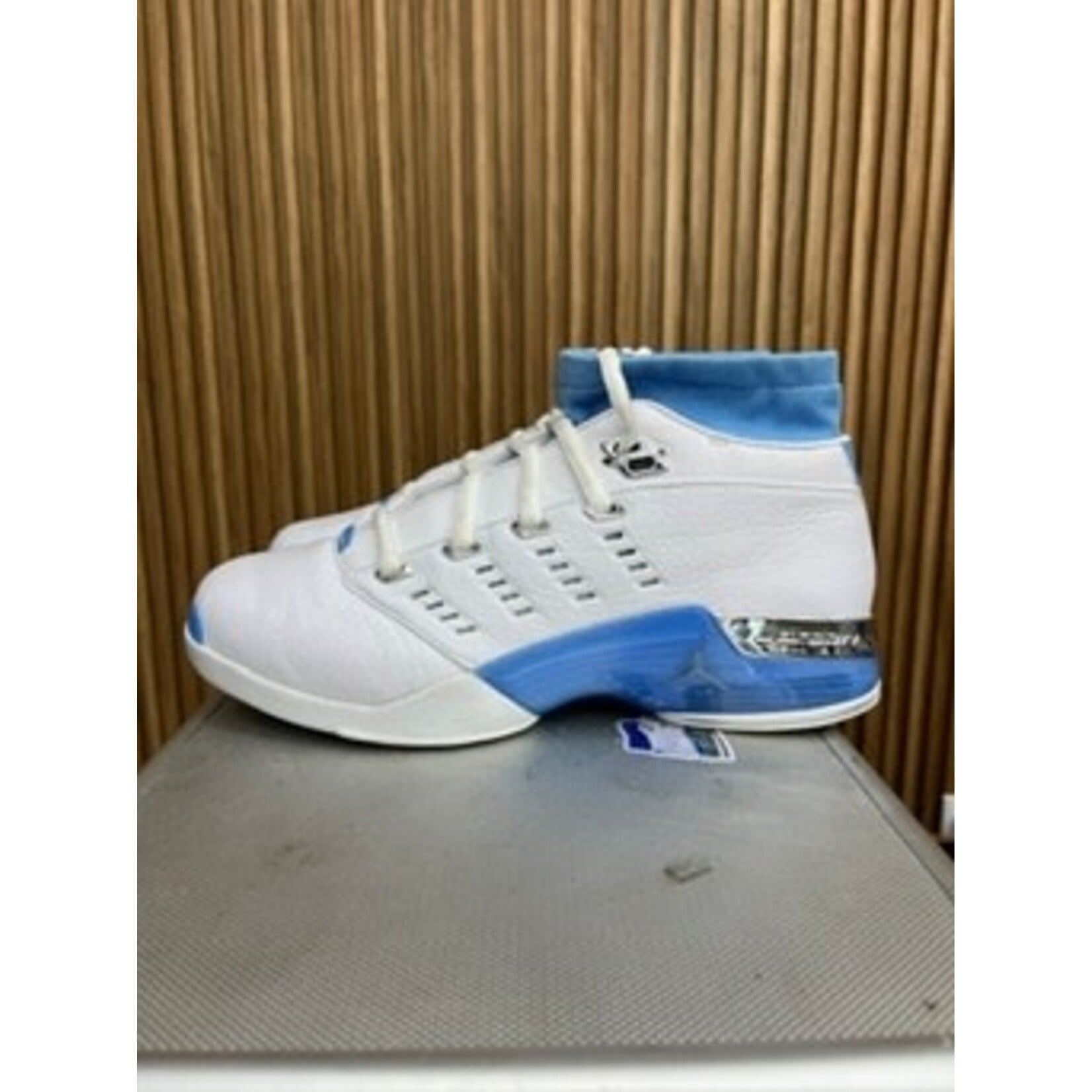 Jordan Jordan 17 Retro Low SP University Blue (2024) Size 9.5, PREOWNED