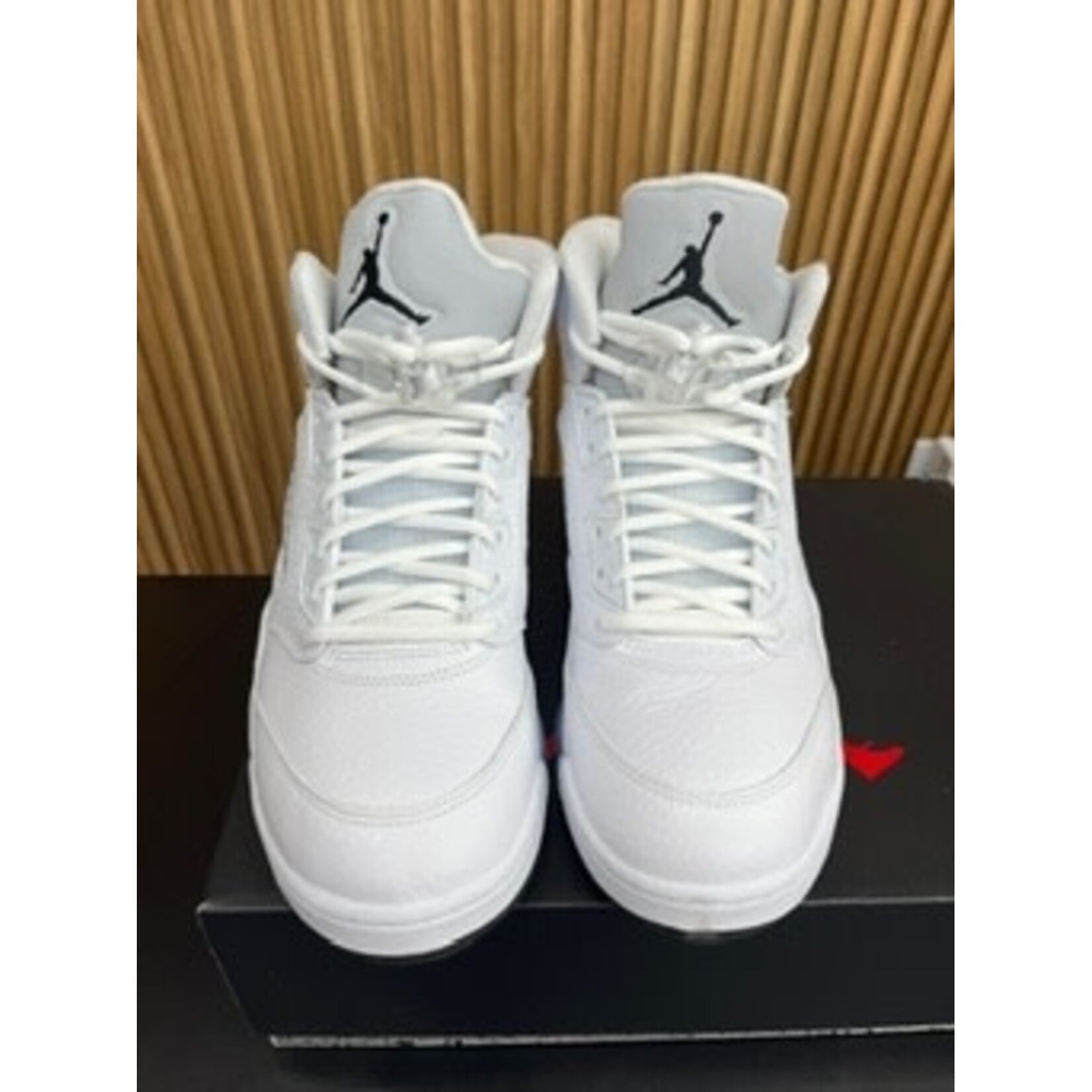 Jordan Jordan 5 Retro White Metallic (2026) Size 10, PREOWNED