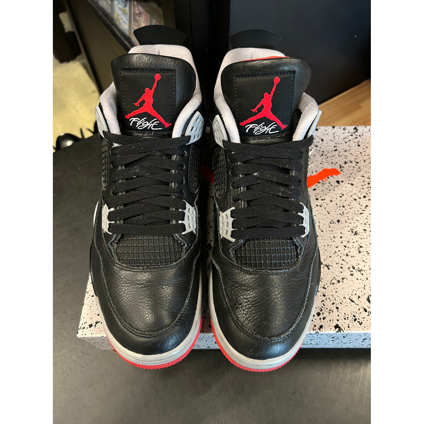 Jordan Jordan 4 Retro Bred Reimagined Size 9.5, PREOWNED