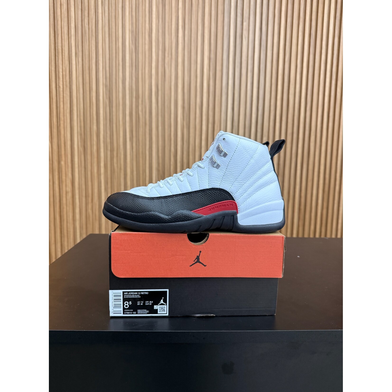 Jordan Jordan 12 Retro Taxi Flip  Size 8.5, PREOWNED