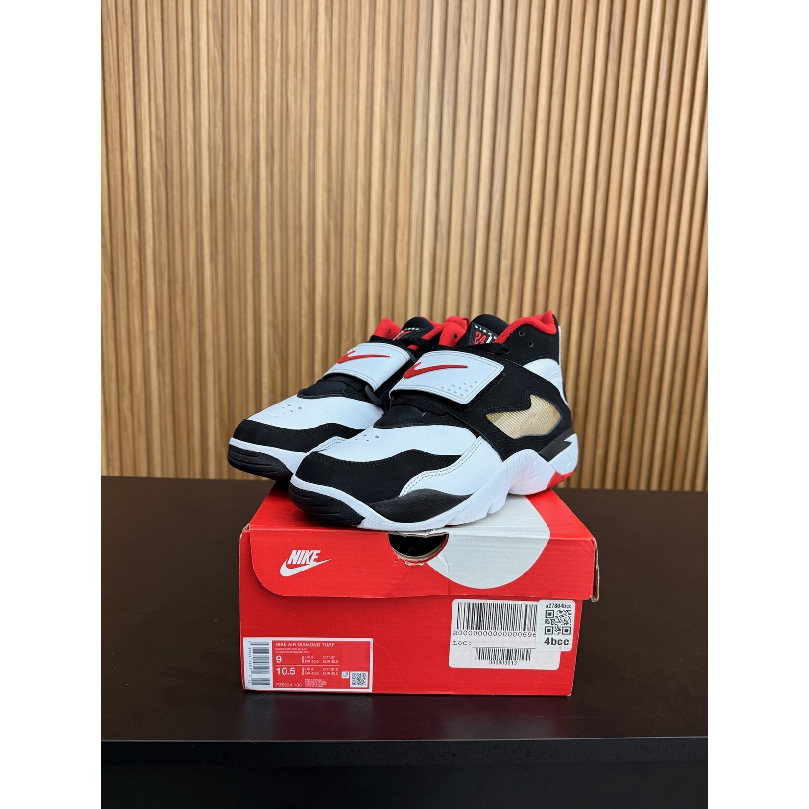 Nike Nike Air Diamond Turf 49ers (2025) Size 9, PREOWNED
