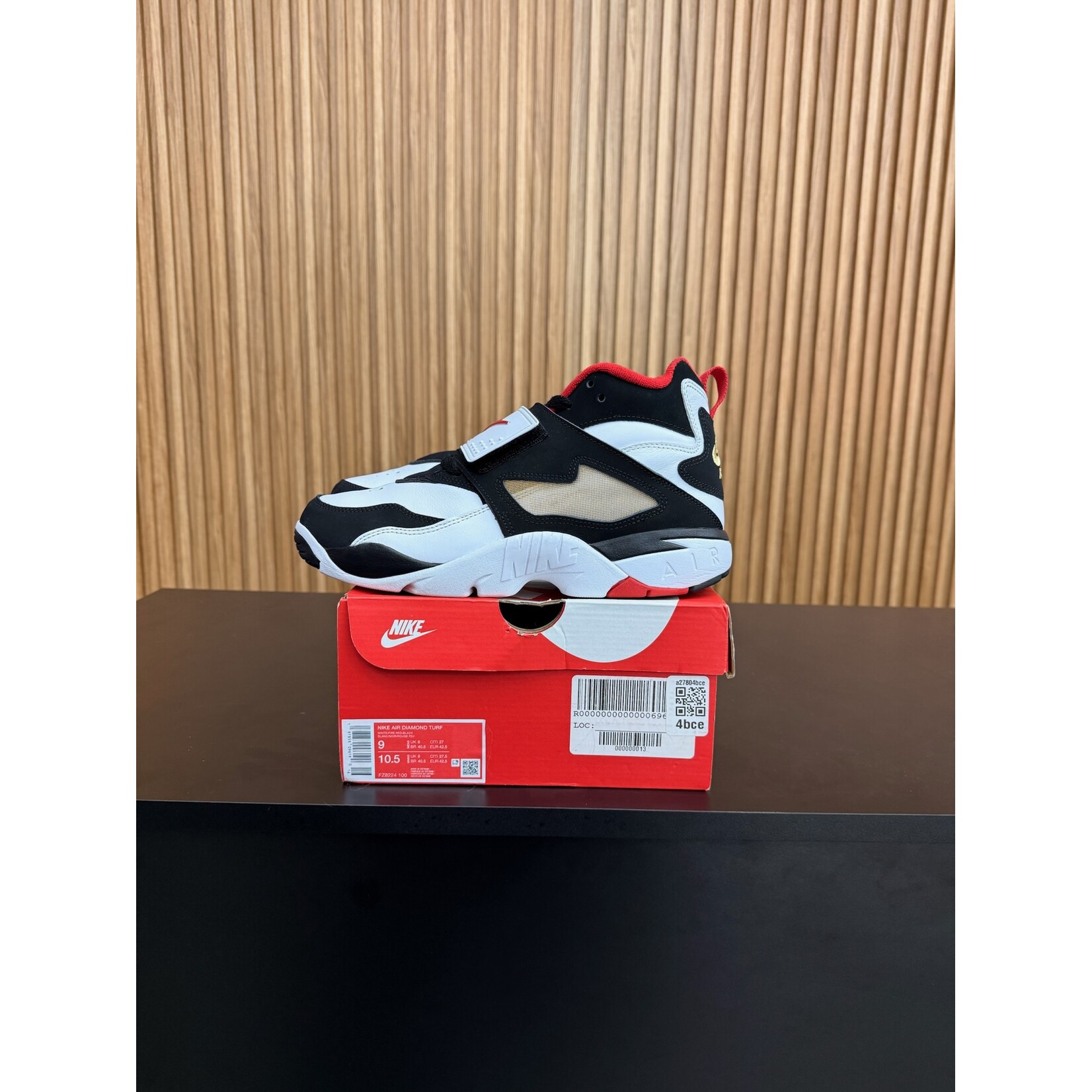 Nike Nike Air Diamond Turf 49ers (2025) Size 9, PREOWNED