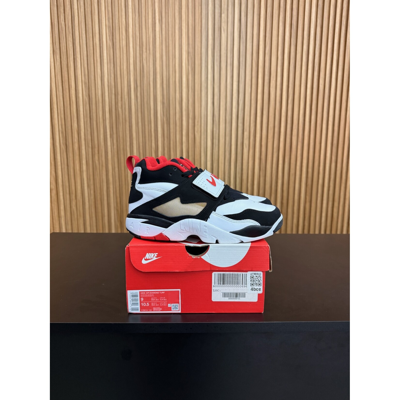 Nike Nike Air Diamond Turf 49ers (2025) Size 9, PREOWNED