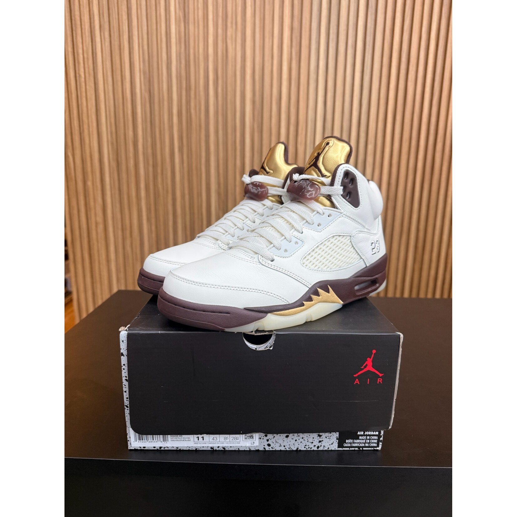 Jordan Jordan 5 Retro Golden Ticket (Women's) Size 11W, PREOWNED