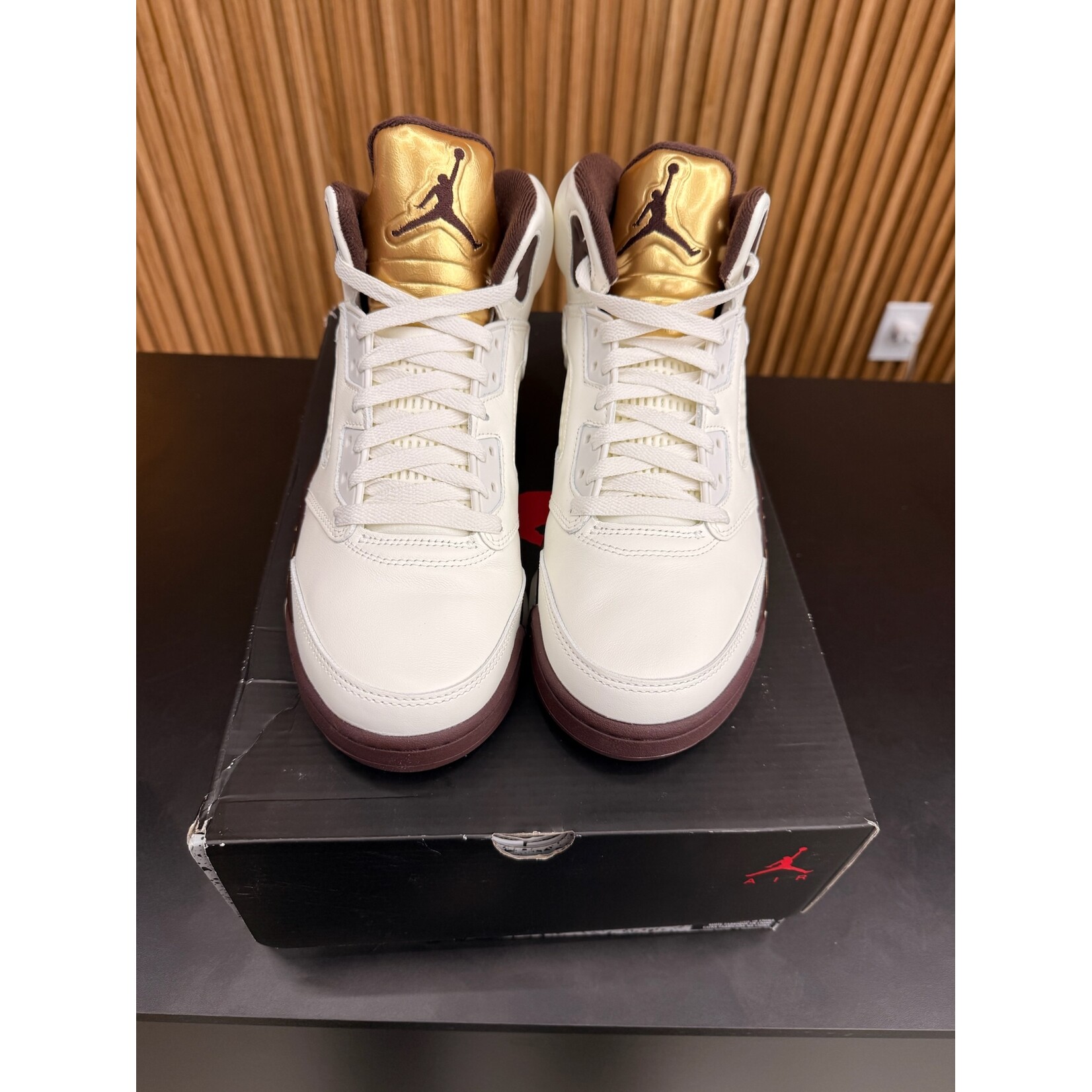 Jordan Jordan 5 Retro Golden Ticket (Women's) Size 10W, PREOWNED