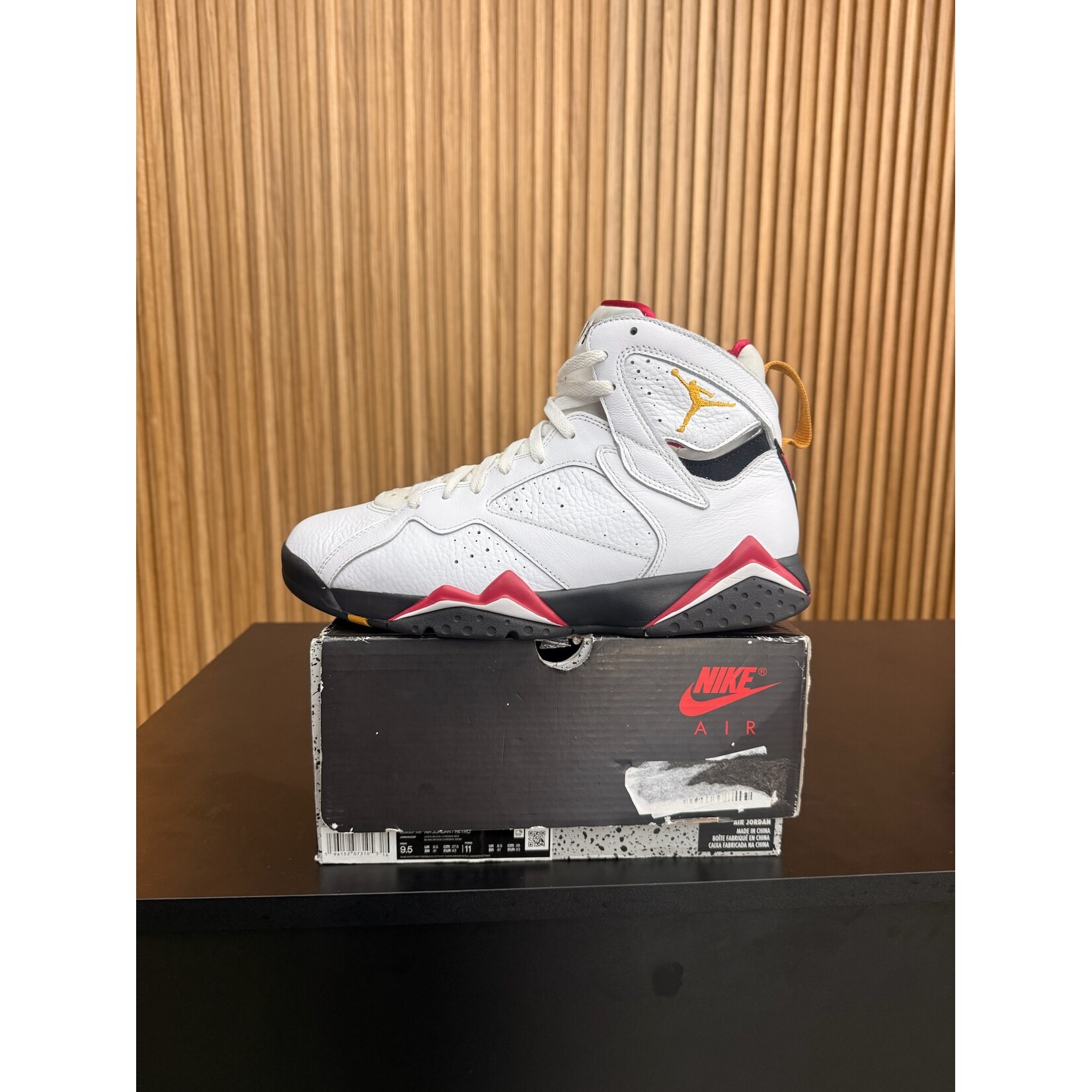 Jordan Jordan 7 Retro Cardinal (2022) Size 9.5, PREOWNED