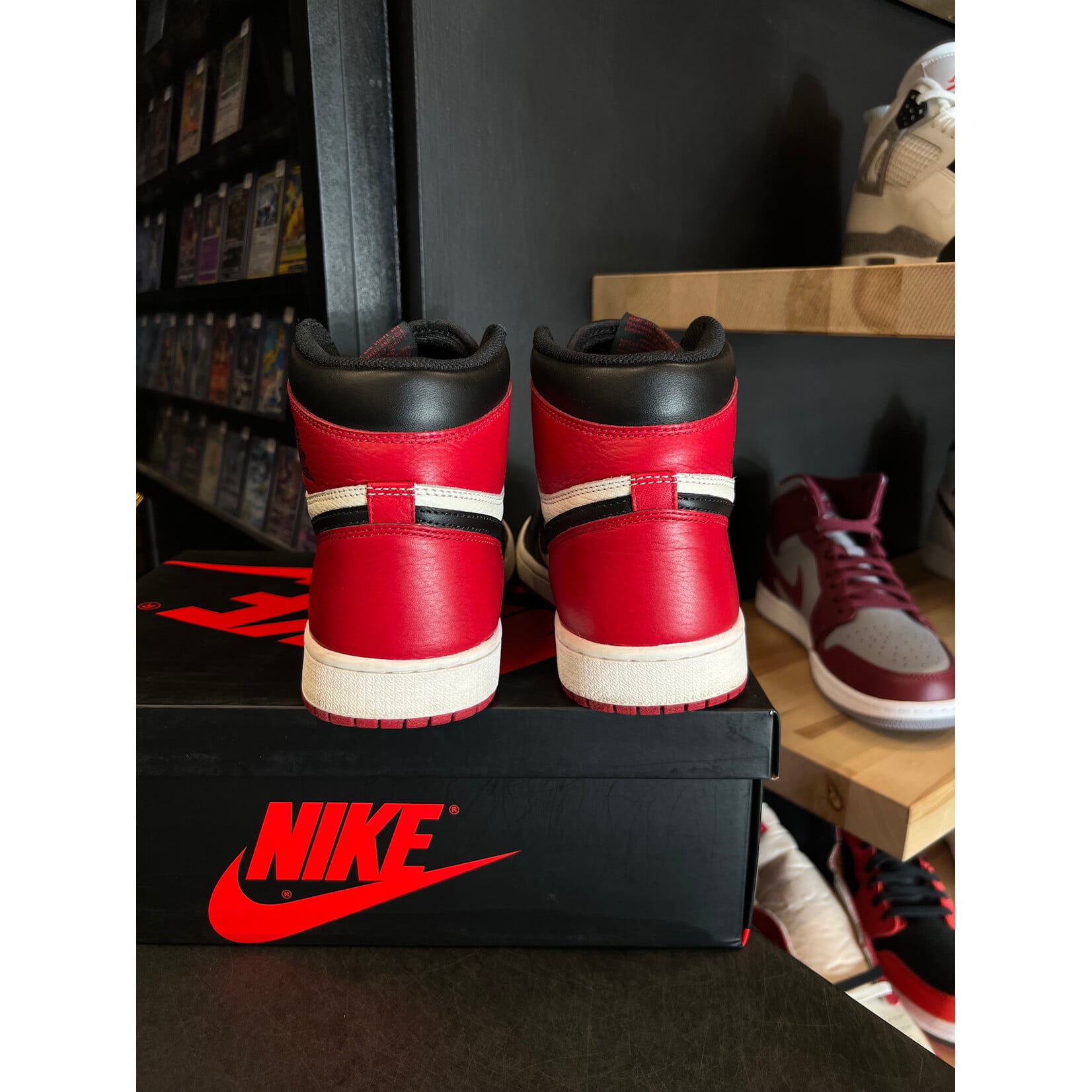 Jordan Jordan 1 Retro High Bred Toe Size 10, PREOWNED
