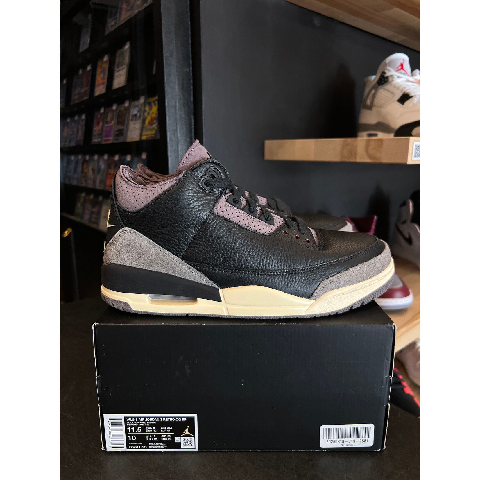Jordan Jordan 3 Retro OG SP A Ma Maniére While You Were Sleeping (Women's) Size 11.5, PREOWNED
