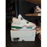 Jordan Jordan 4 Retro SB Pine Green Size 8.5, PREOWNED
