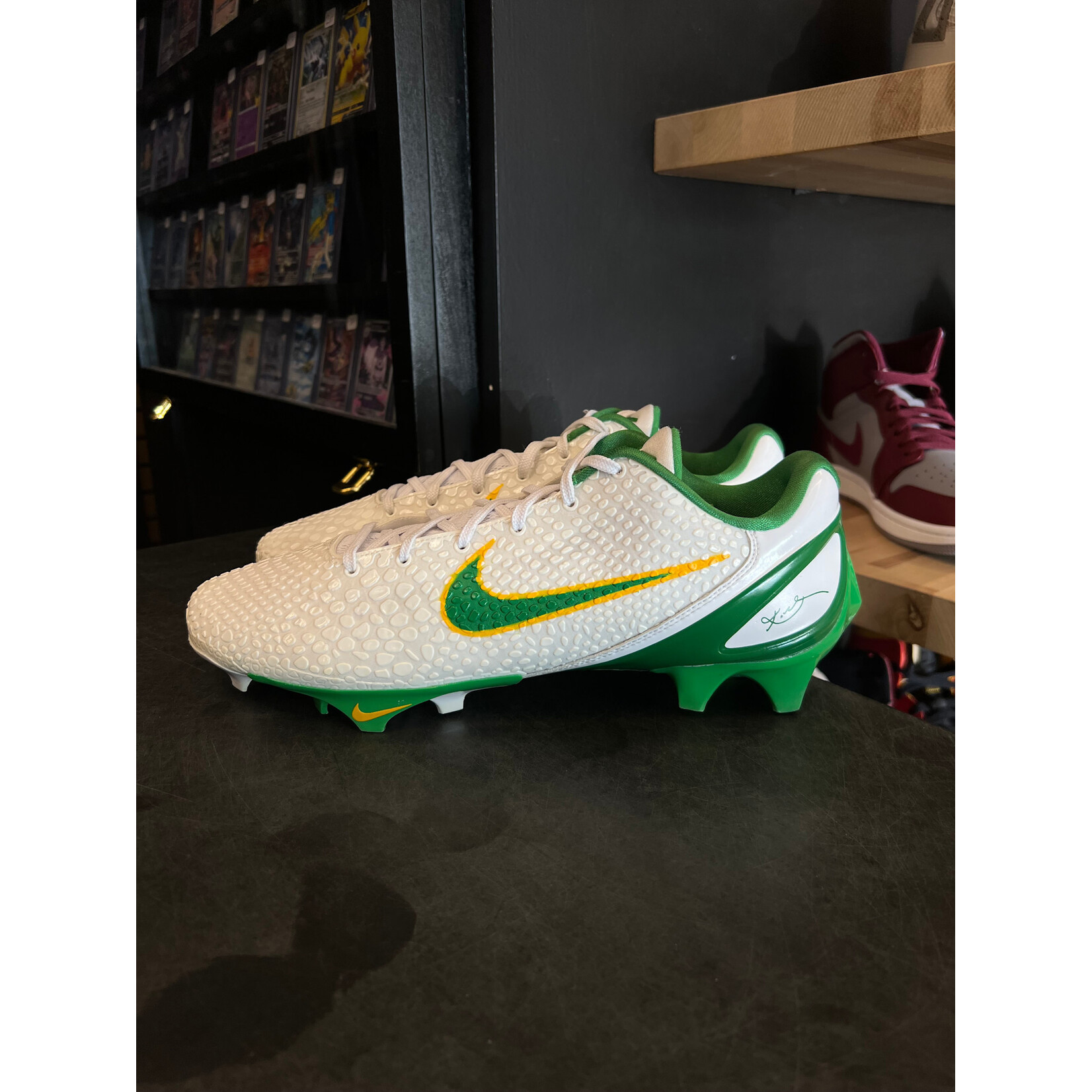 Nike Nike Vapor Edge Kobe VI Oregon Ducks Football Cleats Size 12.5, PREOWNED SAMPLE TAG