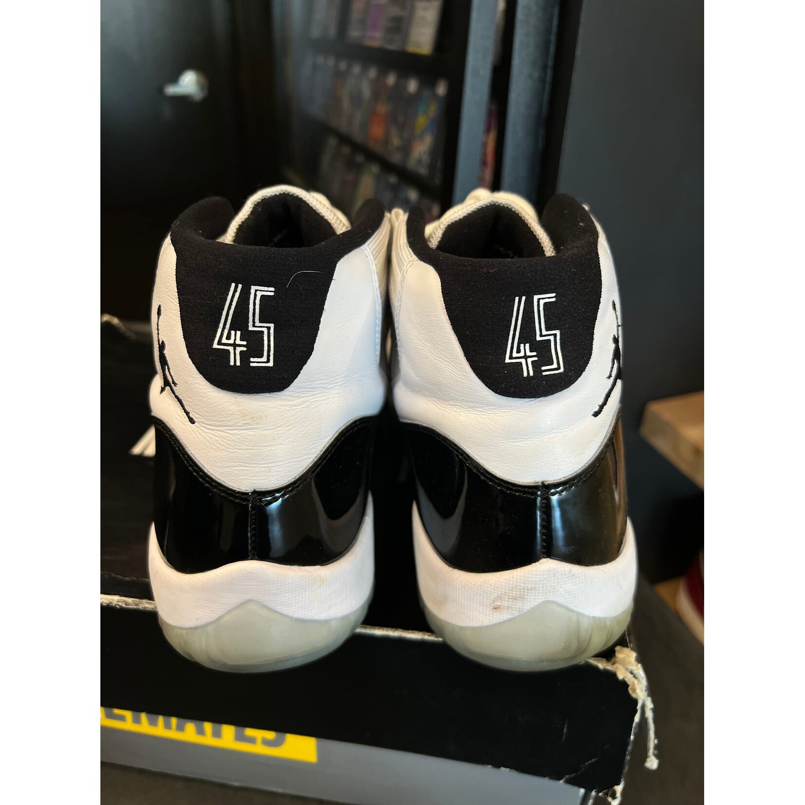 Jordan Jordan 11 Retro Concord (2018) Size 11.5, PREOWNED