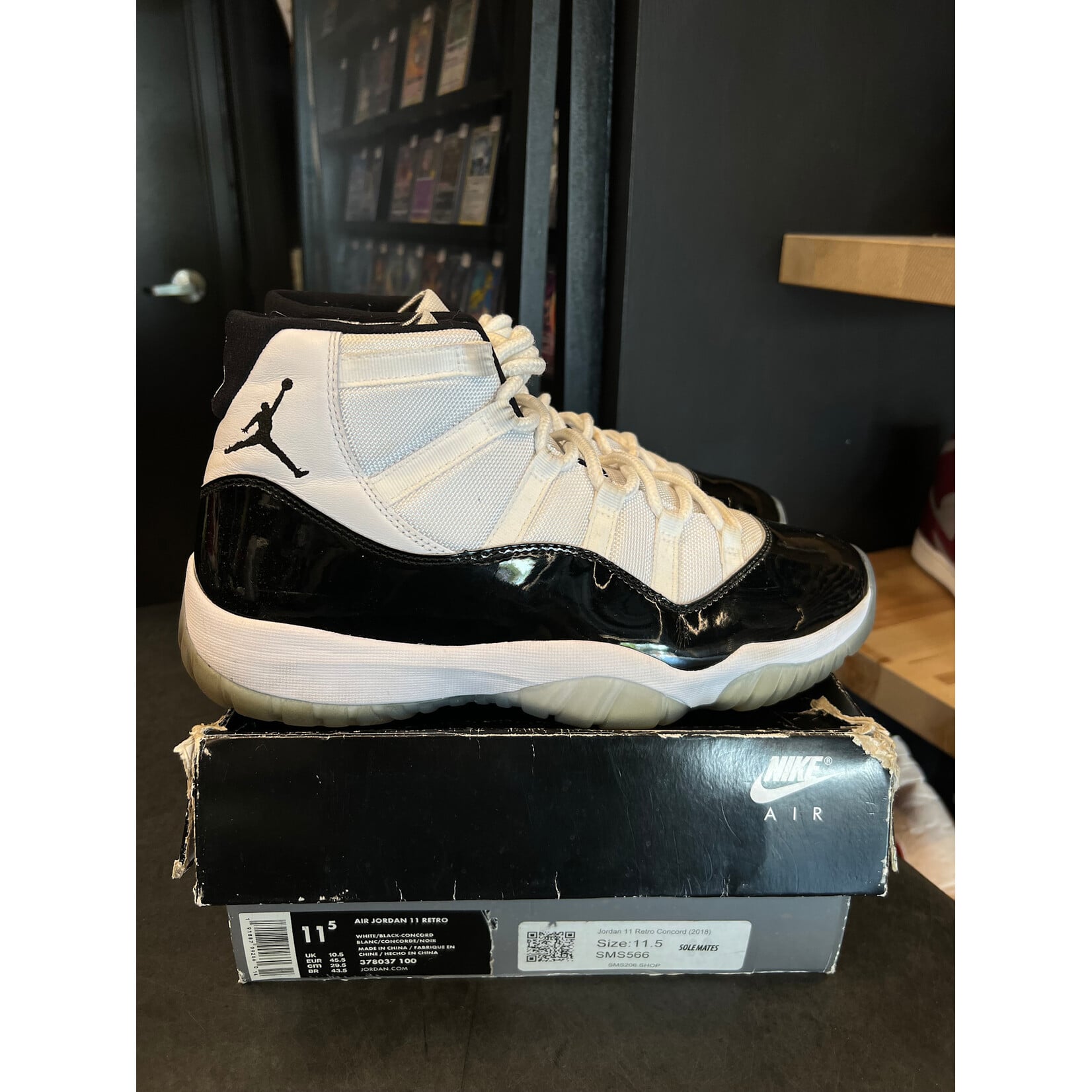 Jordan Jordan 11 Retro Concord (2018) Size 11.5, PREOWNED