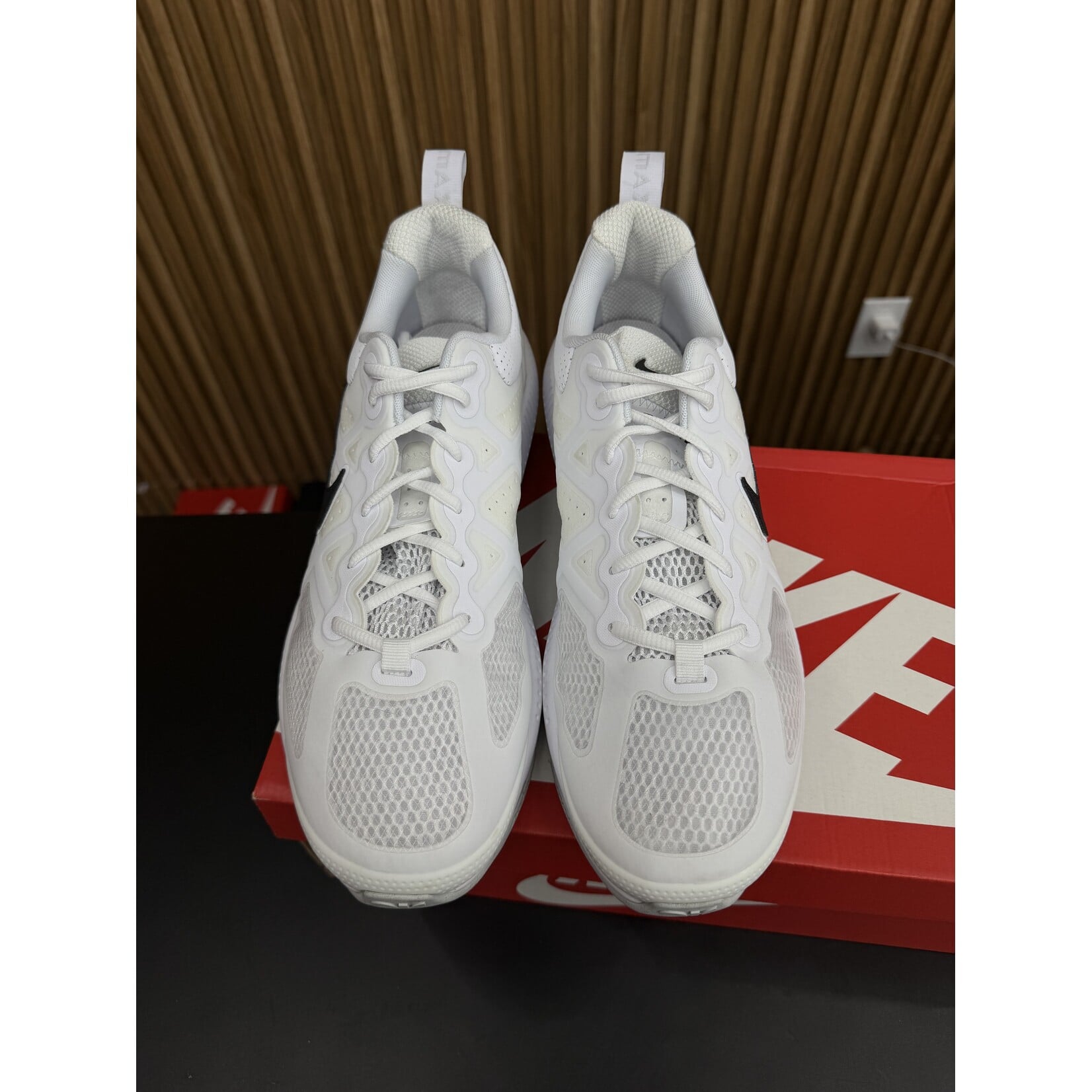 Nike Nike Air Max Genome White Black Size 13, PREOWNED