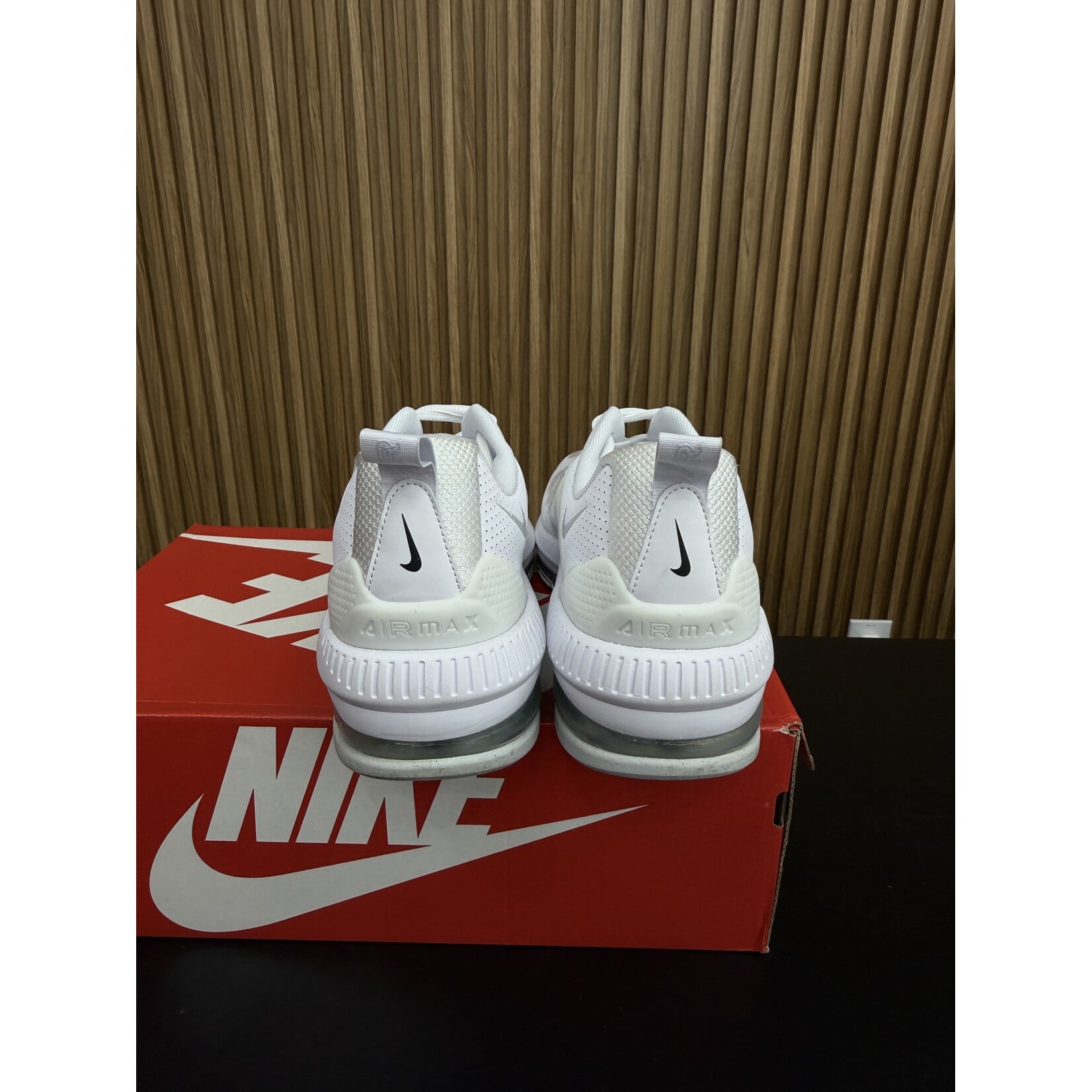 Nike Nike Air Max Genome White Black Size 13, PREOWNED