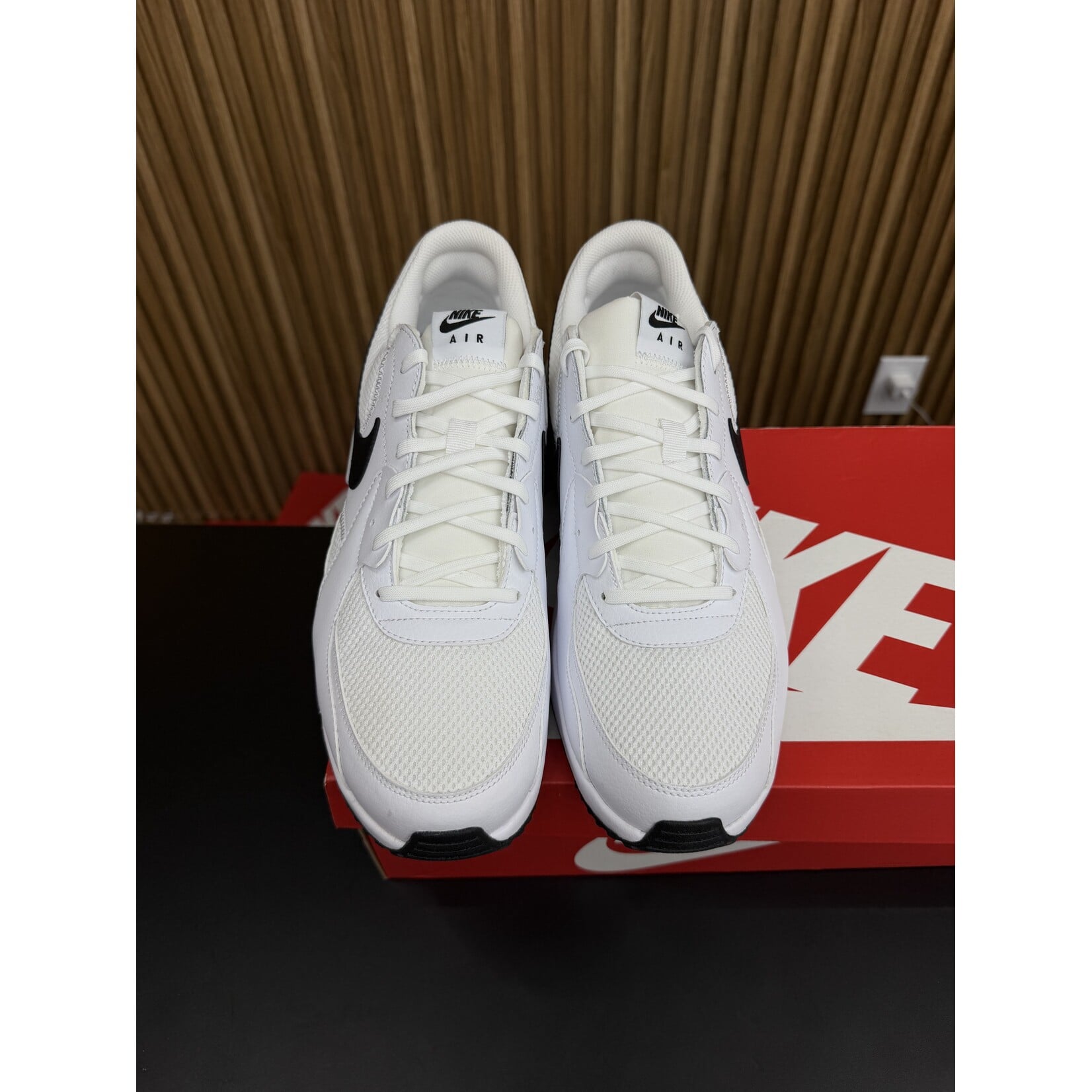 Nike Nike Air Max Excee White Size 13, PREOWNED DAMAGE BOX