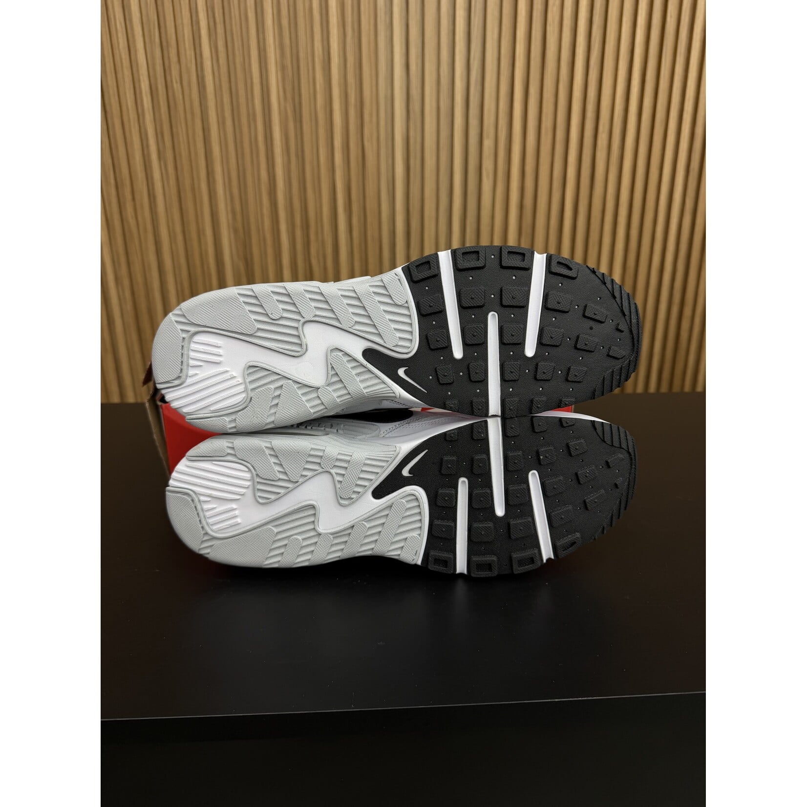 Nike Nike Air Max Excee White Size 13, PREOWNED DAMAGE BOX