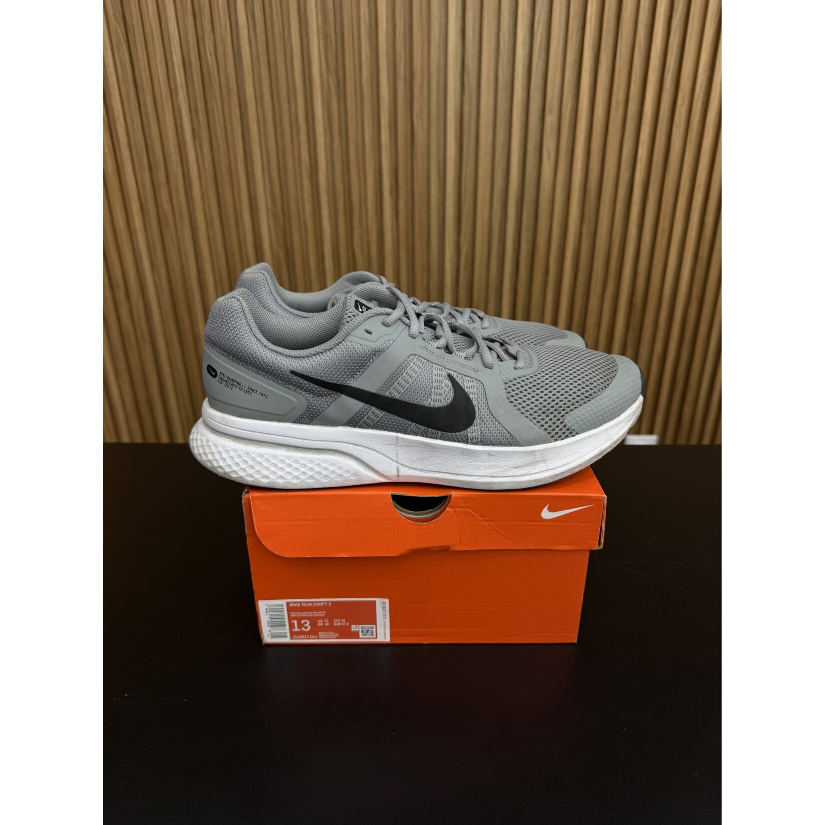 Nike Nike Run Swift 2 Particle Grey Black White Size 13, PREOWNED