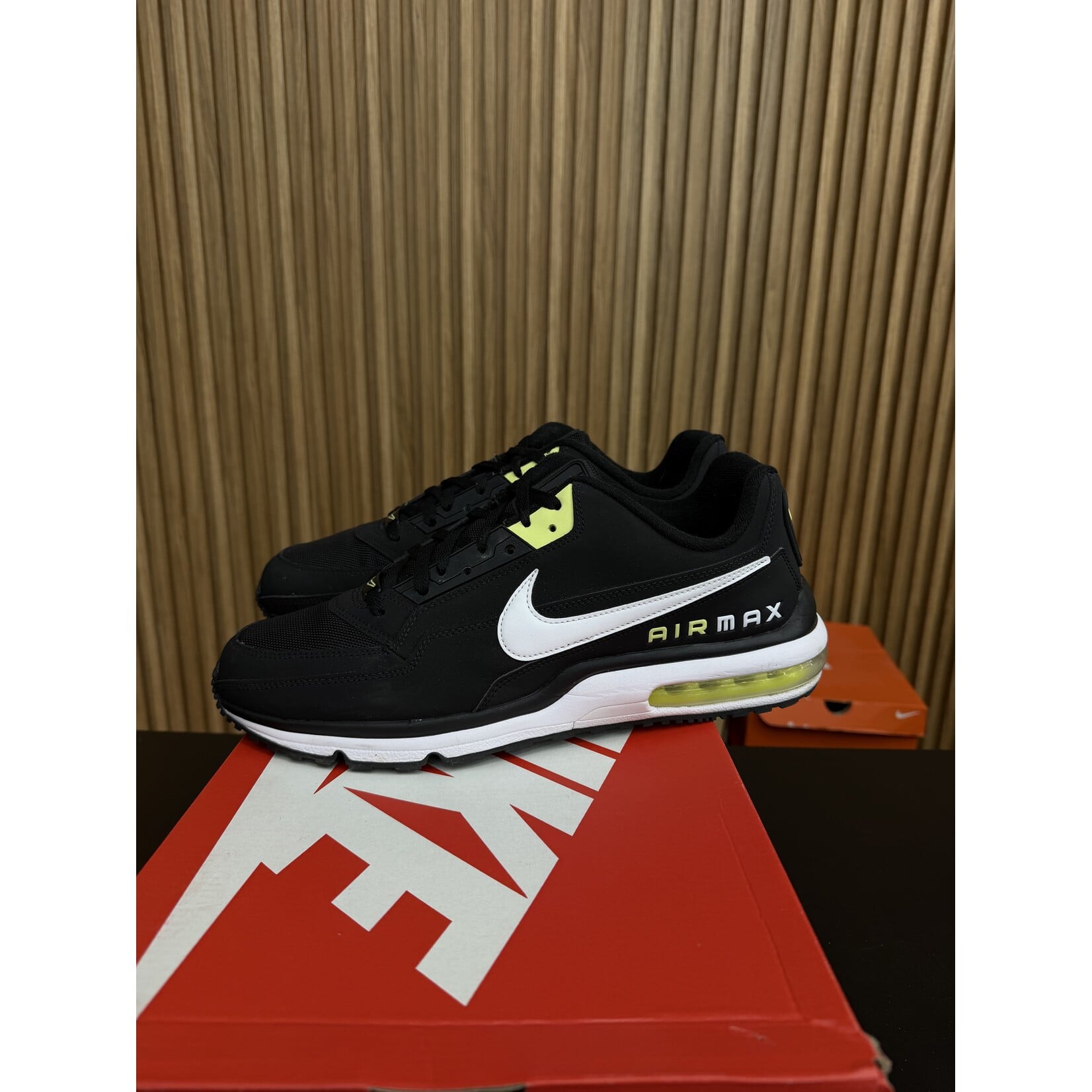 Nike Nike Air Max LTD 3 Black Light Lemon Twist Size 13, PREOWNED DAMAGE BOX