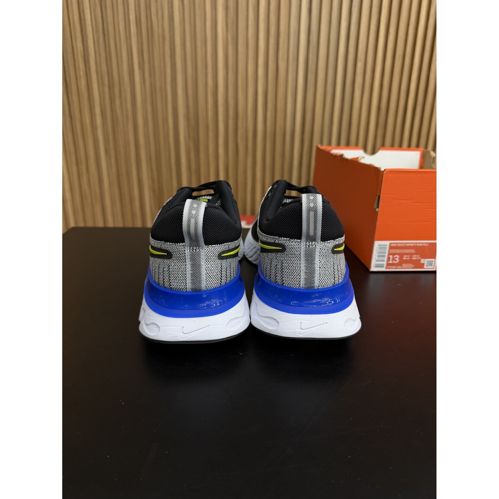 Nike Nike React Infinity Run Flyknit 2 Black White Racer Blue Cyber Size 13, PREOWNED