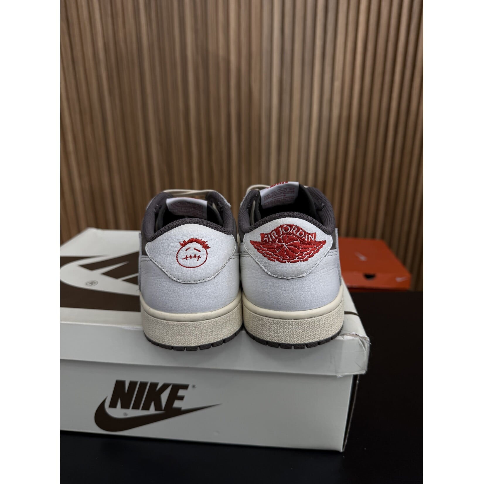 Jordan Jordan 1 Retro Low OG SP Travis Scott Reverse Mocha Size 9, PREOWNED*