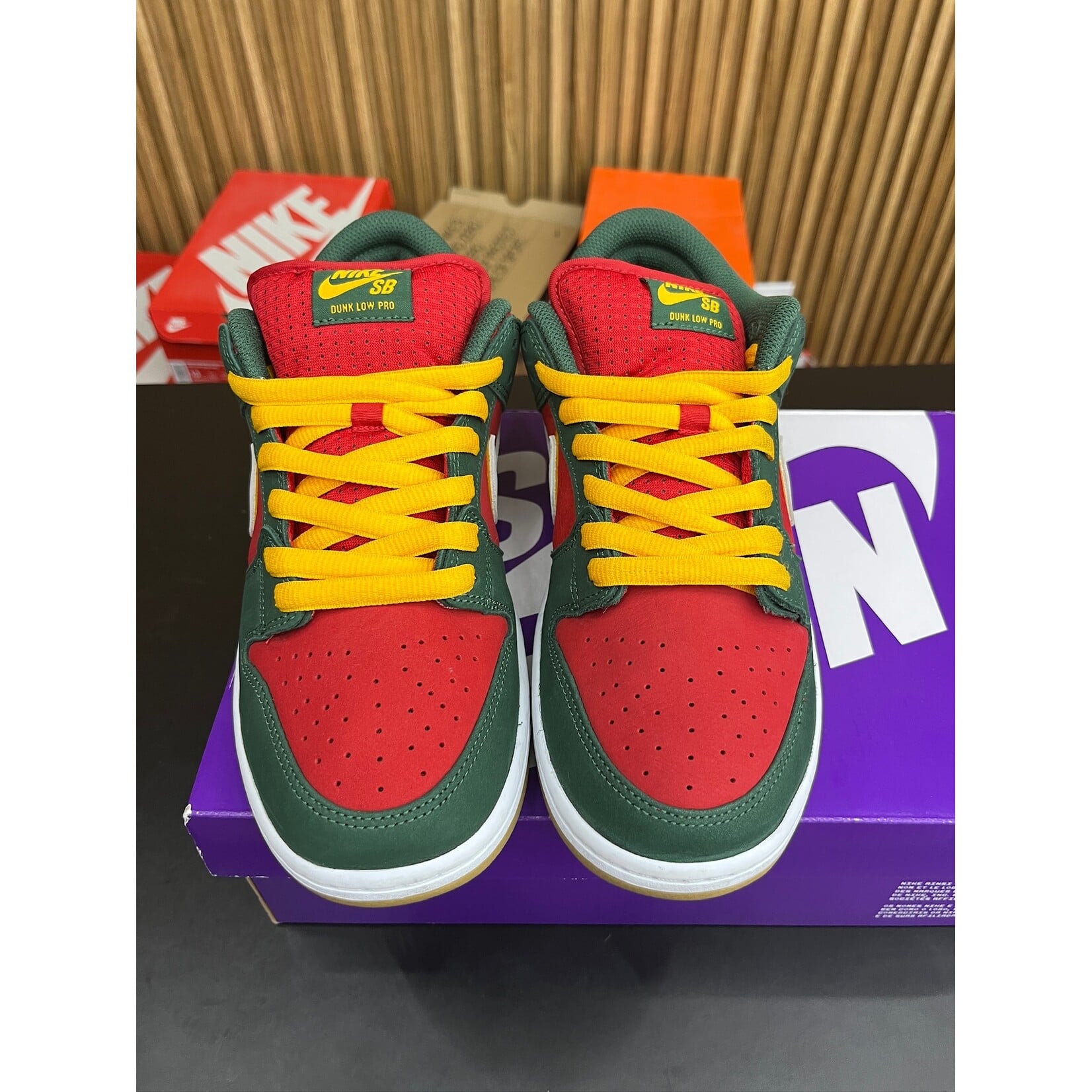 Nike Nike SB Dunk Low Pro PRM Seattle Supersonics Size 10, PREOWNED