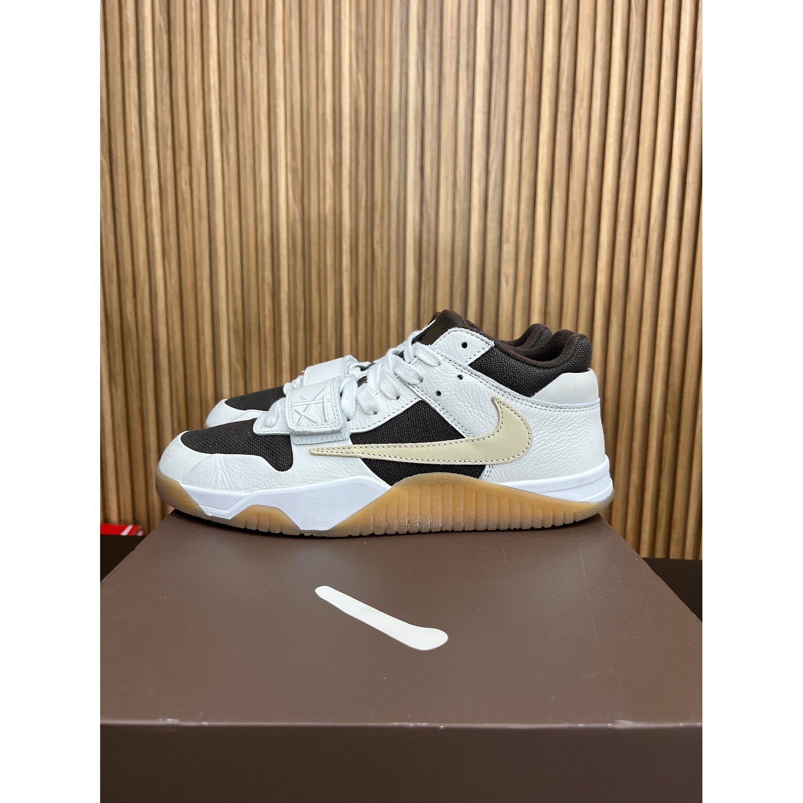 Jordan Jordan Jumpman Jack TR Travis Scott Sail Size 10, PREOWNED*