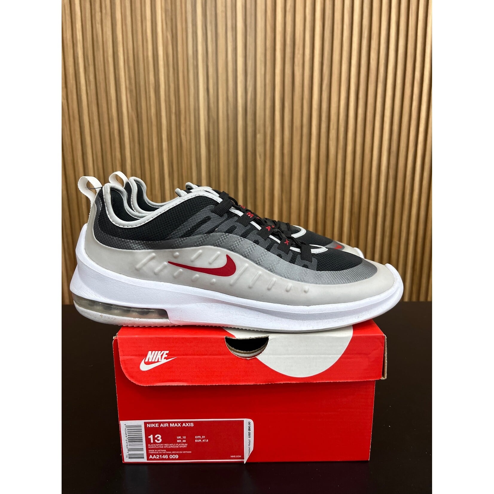 Nike Nike Air Max Axis Black Sport Red Platinum Size 13, PREOWNED