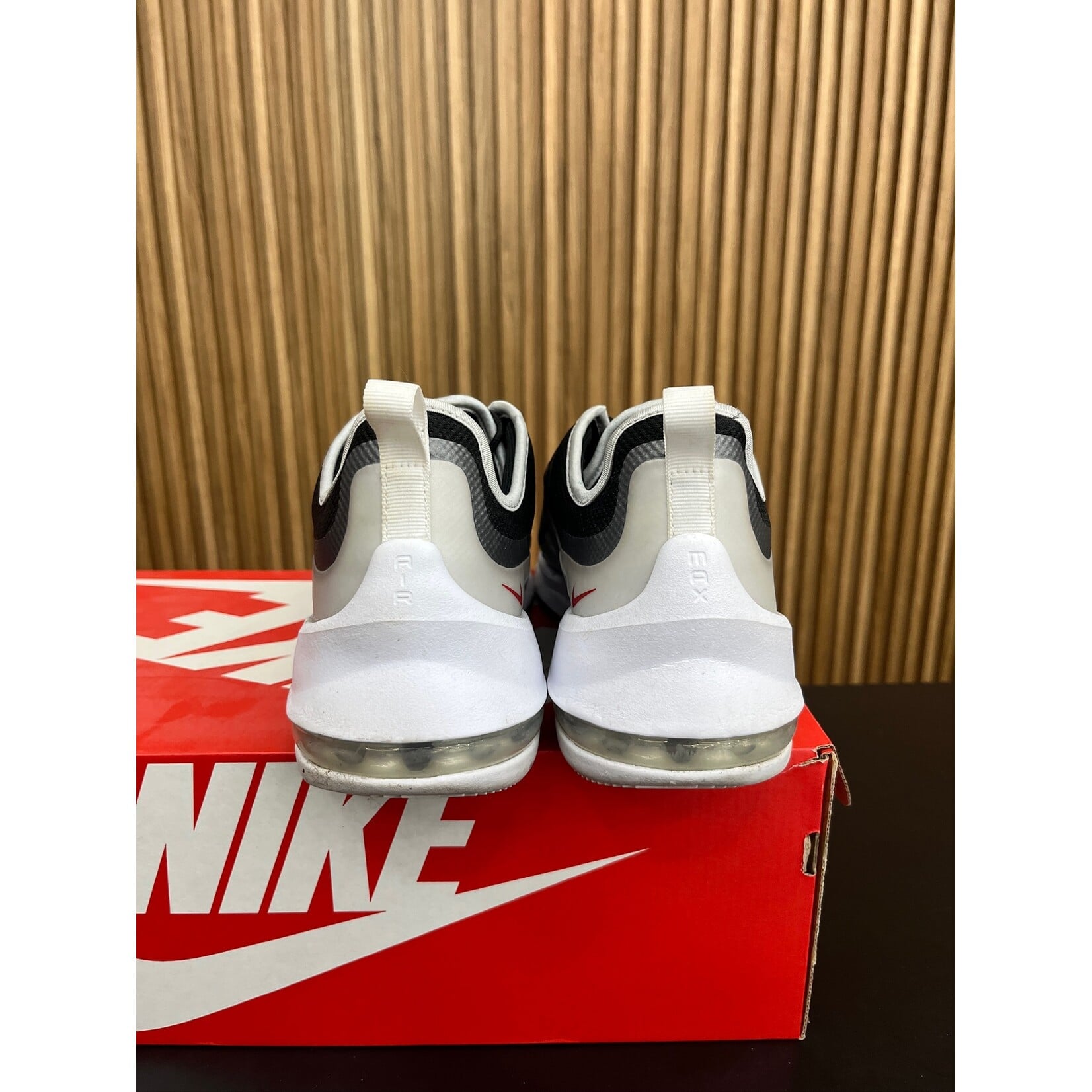 Nike Nike Air Max Axis Black Sport Red Platinum Size 13, PREOWNED