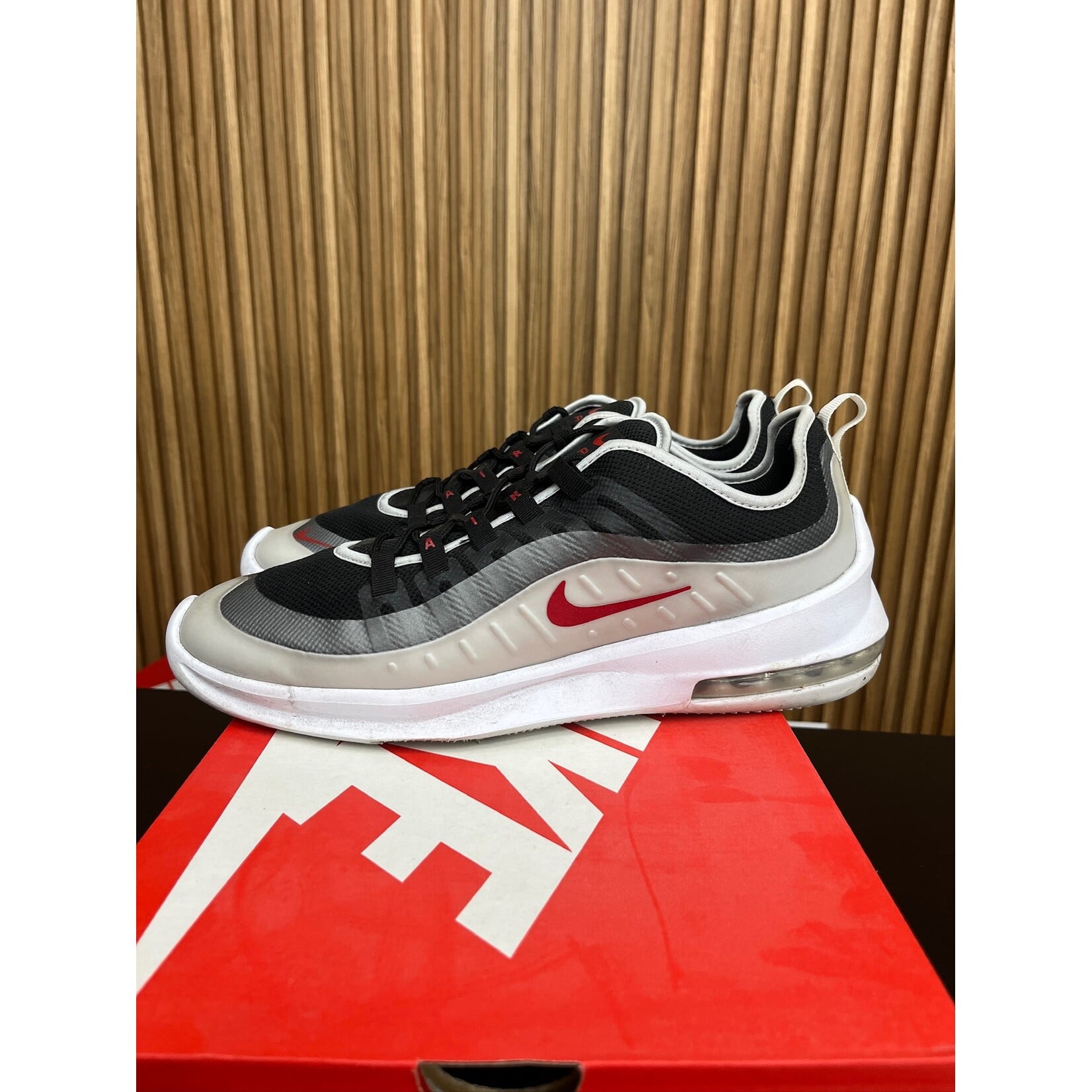Nike Nike Air Max Axis Black Sport Red Platinum Size 13, PREOWNED
