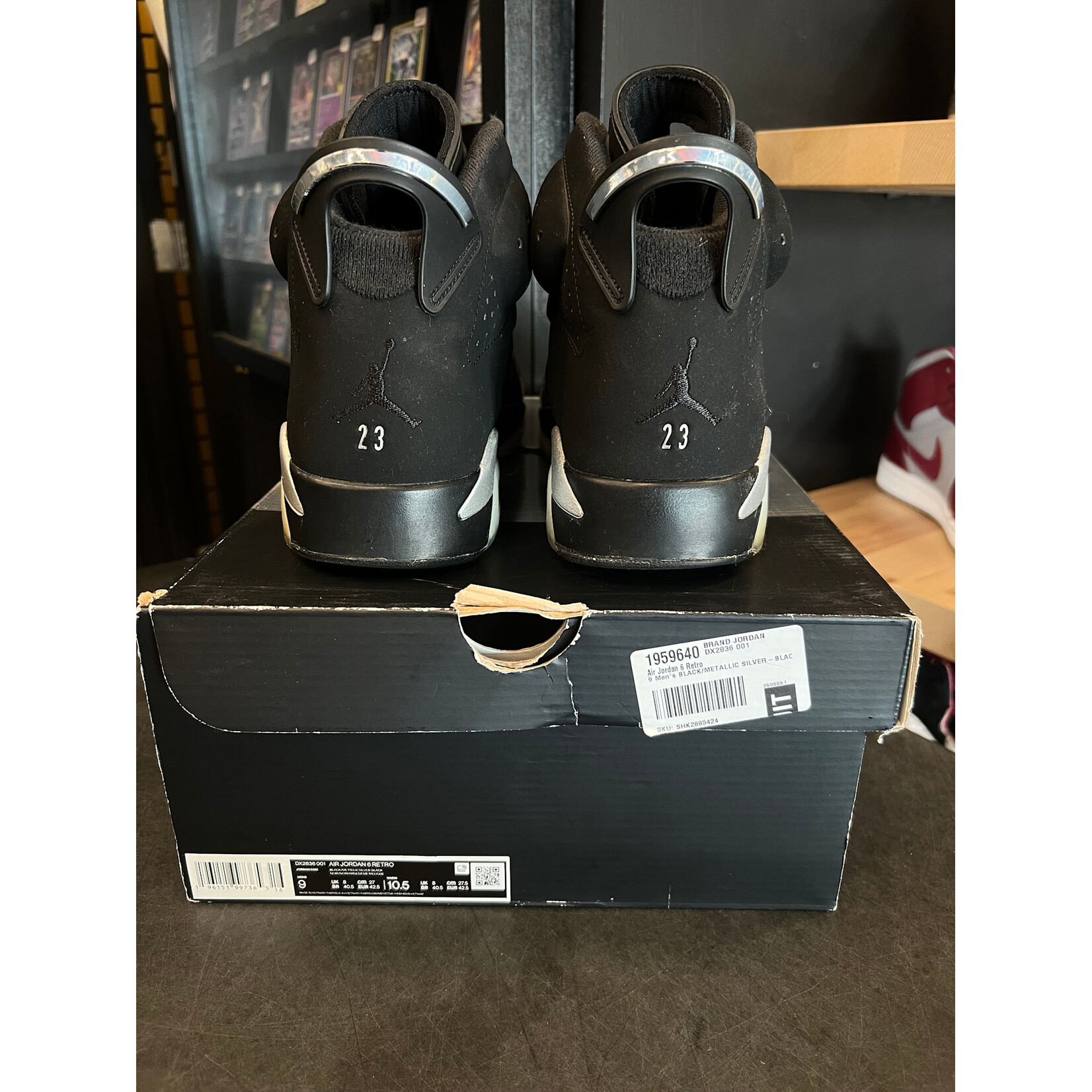 Jordan Jordan 6 Retro Chrome Size 9, PREOWNED