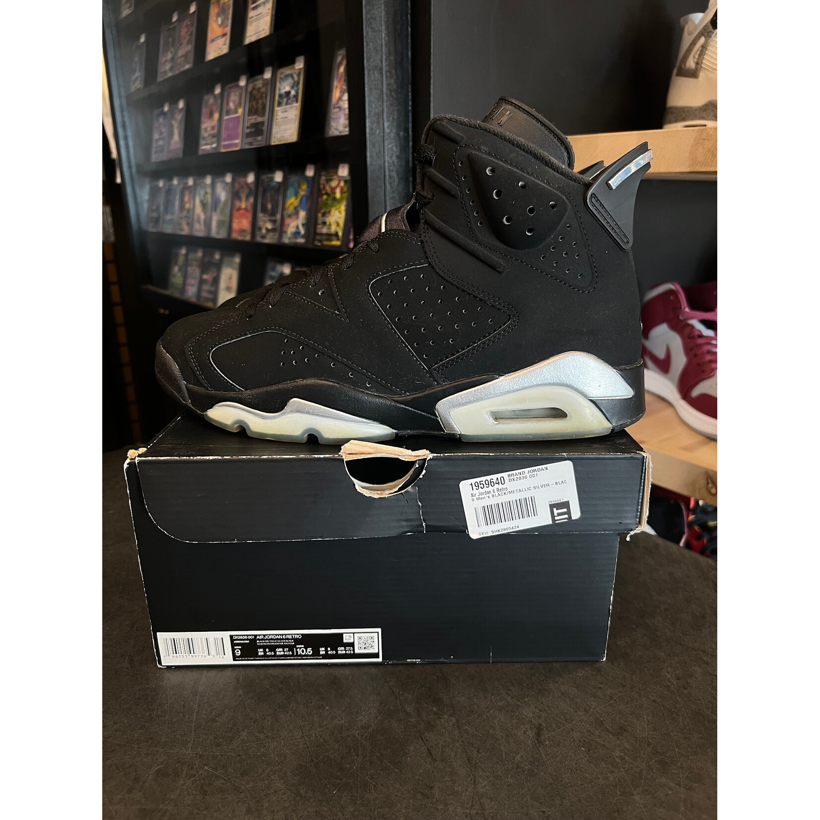Jordan Jordan 6 Retro Chrome Size 9, PREOWNED