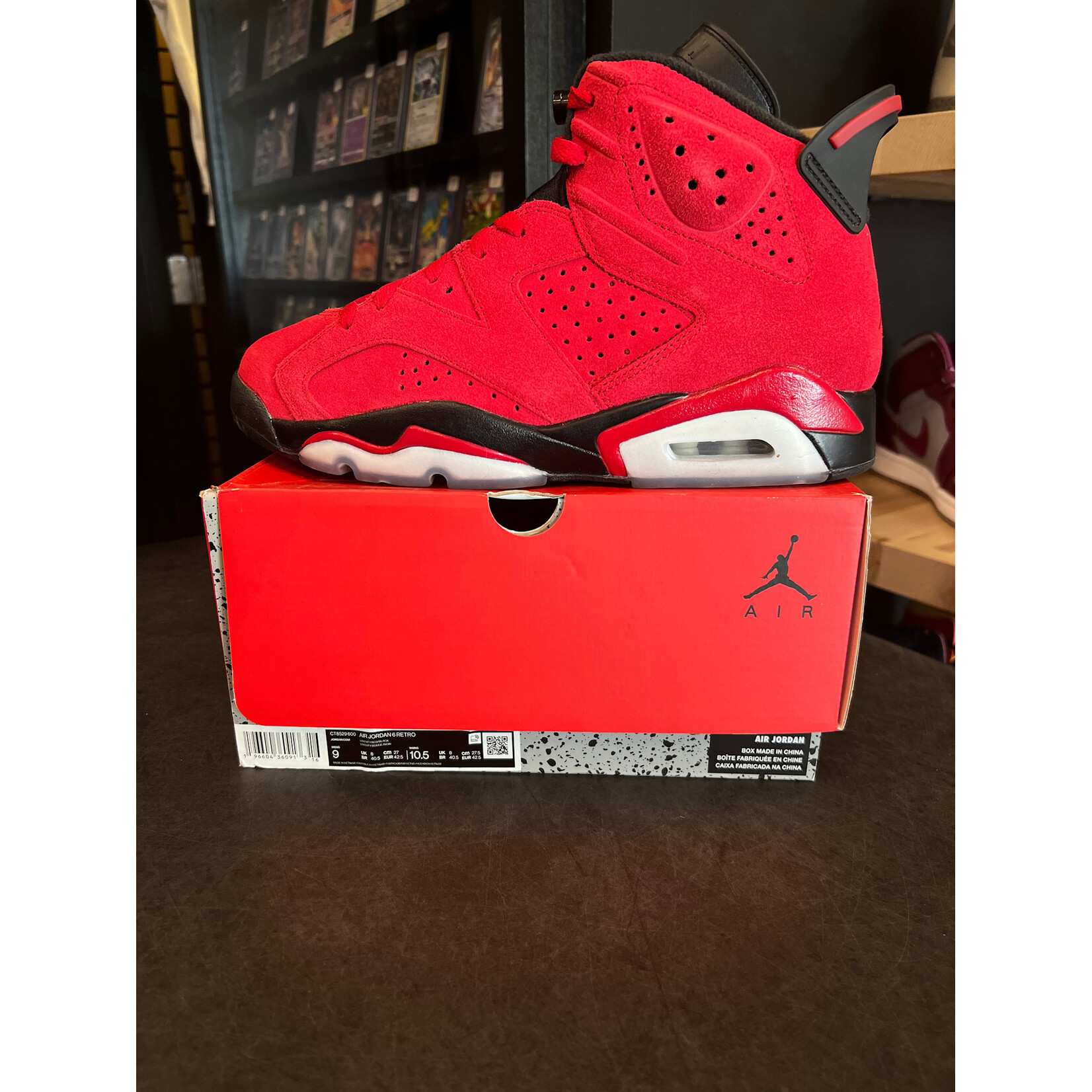 Jordan Jordan 6 Retro Toro Bravo Size 9, PREOWNED