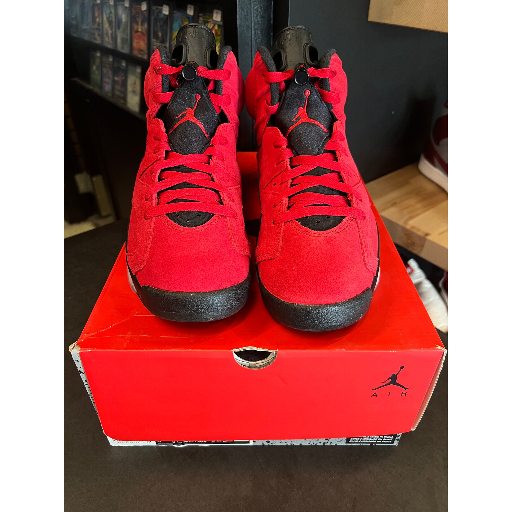 Jordan Jordan 6 Retro Toro Bravo Size 9, PREOWNED