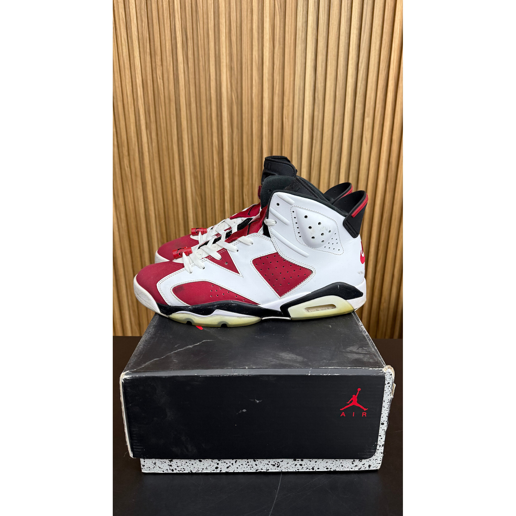 Jordan Jordan 6 Retro Carmine (2021) Size 13, PREOWNED
