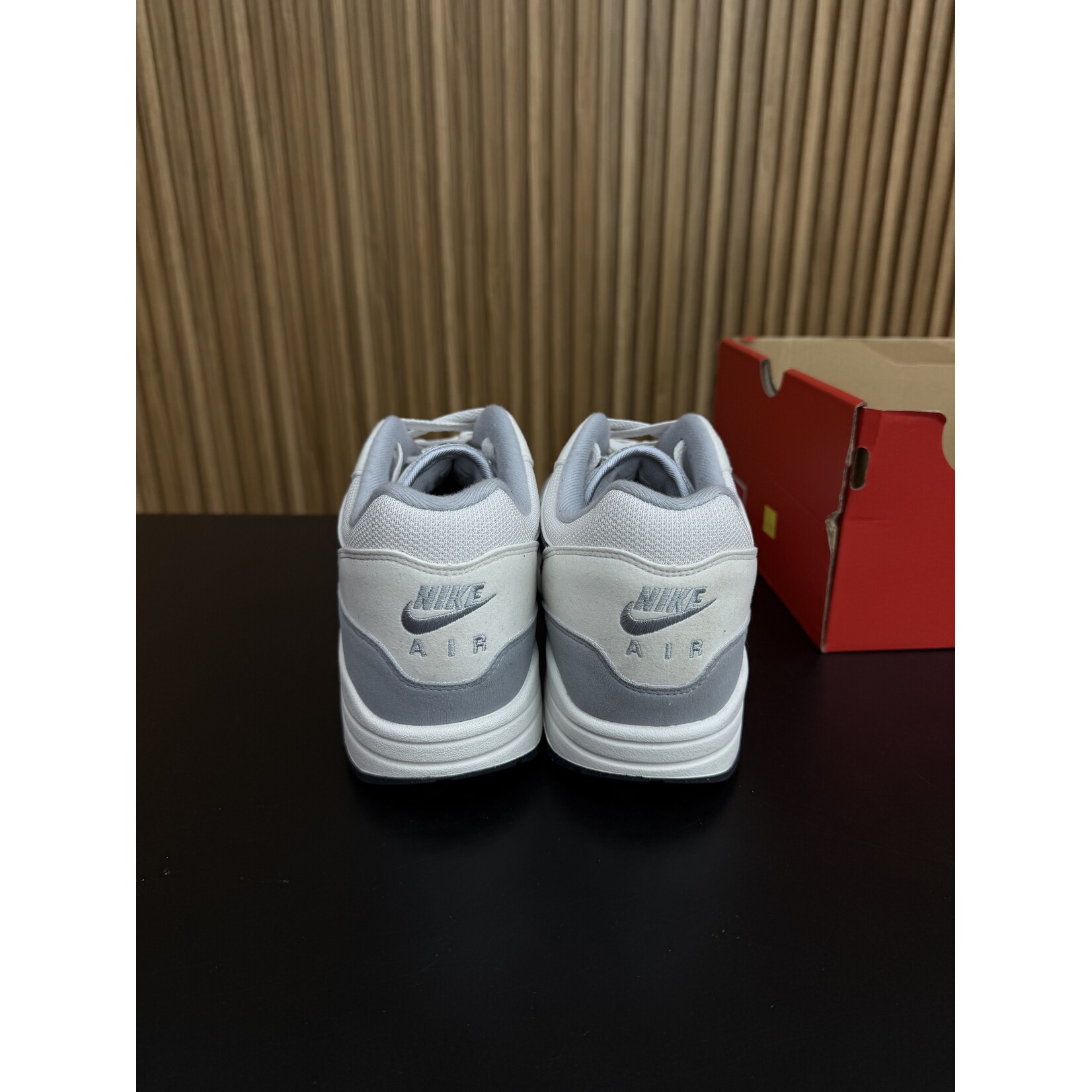 Nike Nike Air Max 1 Platinum Tint Dark Obsidian Size 13, PREOWNED