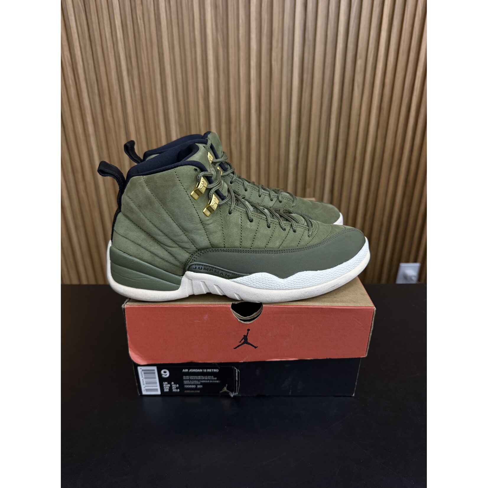Jordan Jordan 12 Retro Chris Paul Class Of 2003 Size 9, PREOWNED