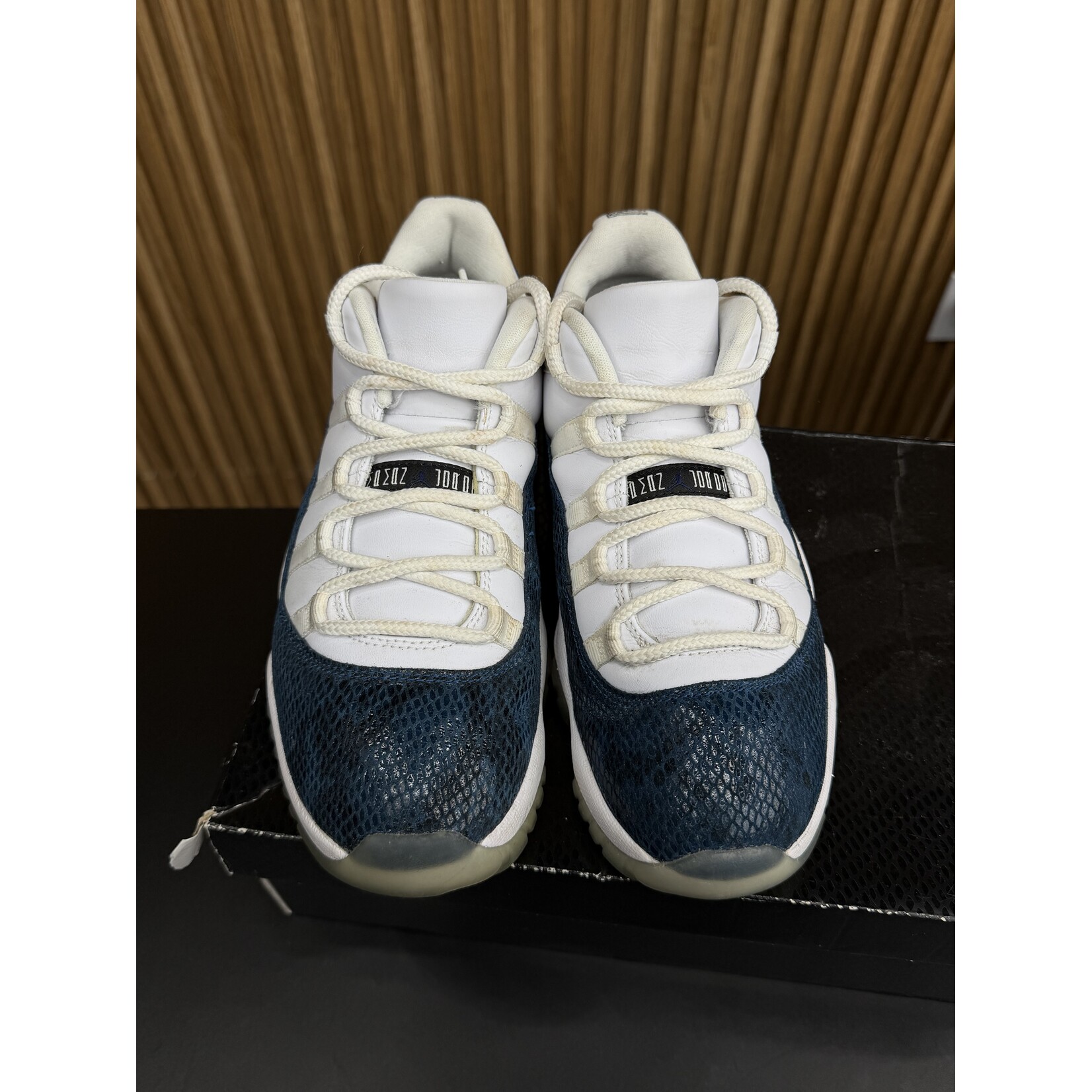 Jordan Jordan 11 Retro Low Snake Navy (2019) Size 9, PREOWNED