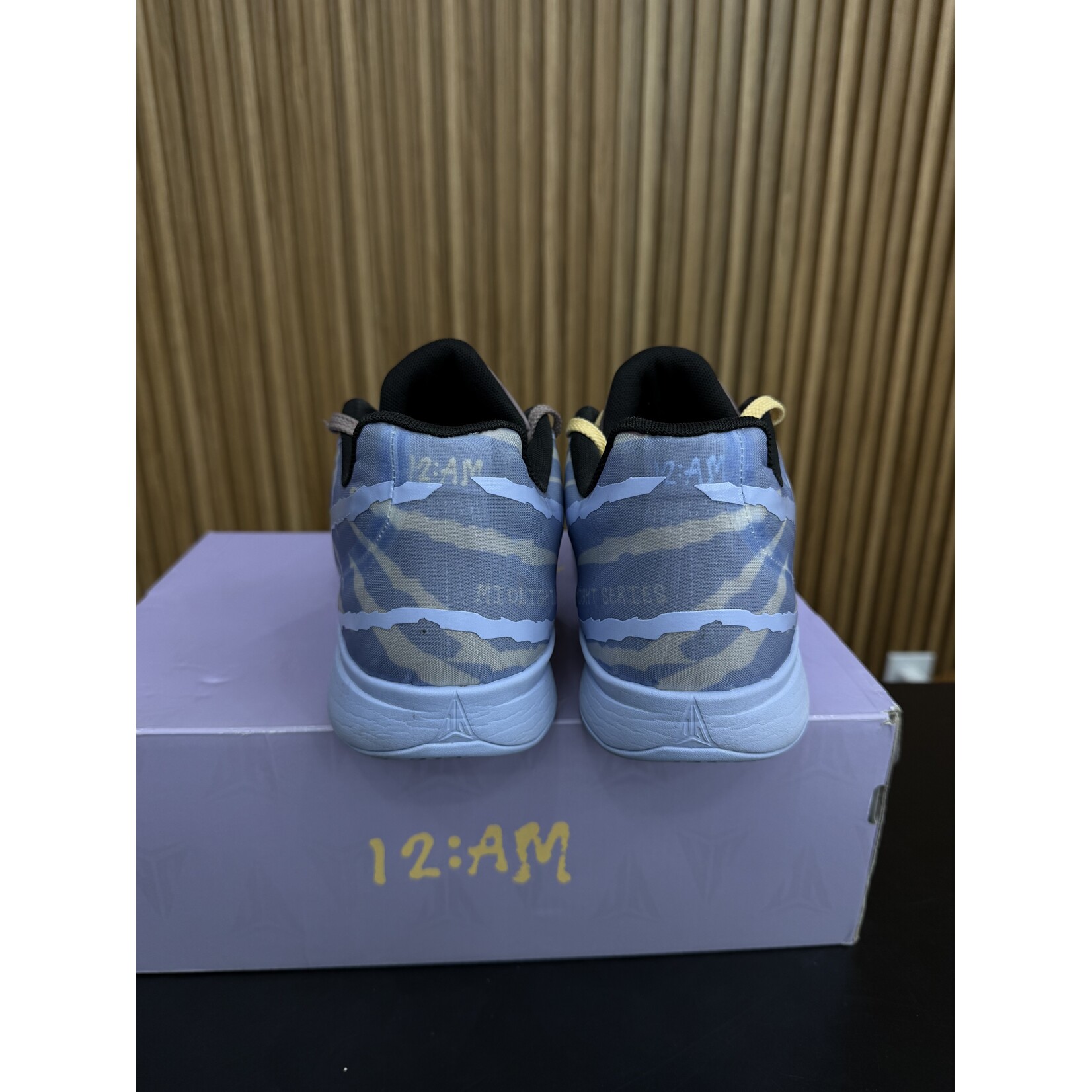 Nike Nike Ja 2 Induction Size 10.5, PREOWNED NO INSOLE