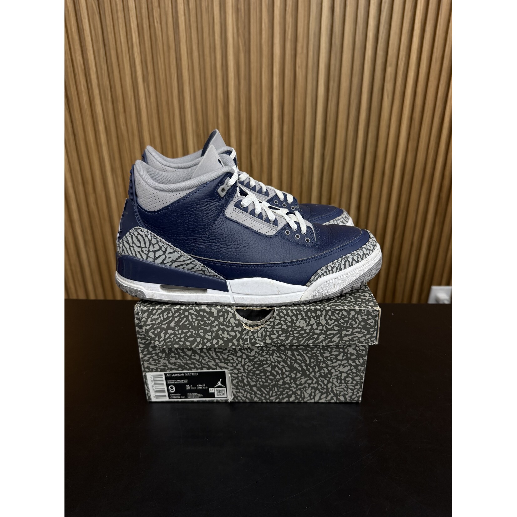 Jordan Jordan 3 Retro Georgetown (2021) Size 9, PREOWNED