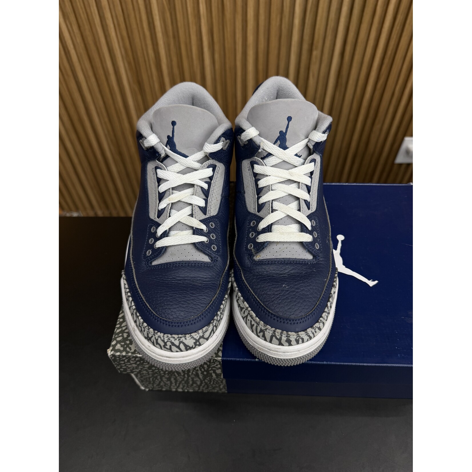 Jordan Jordan 3 Retro Georgetown (2021) Size 9, PREOWNED