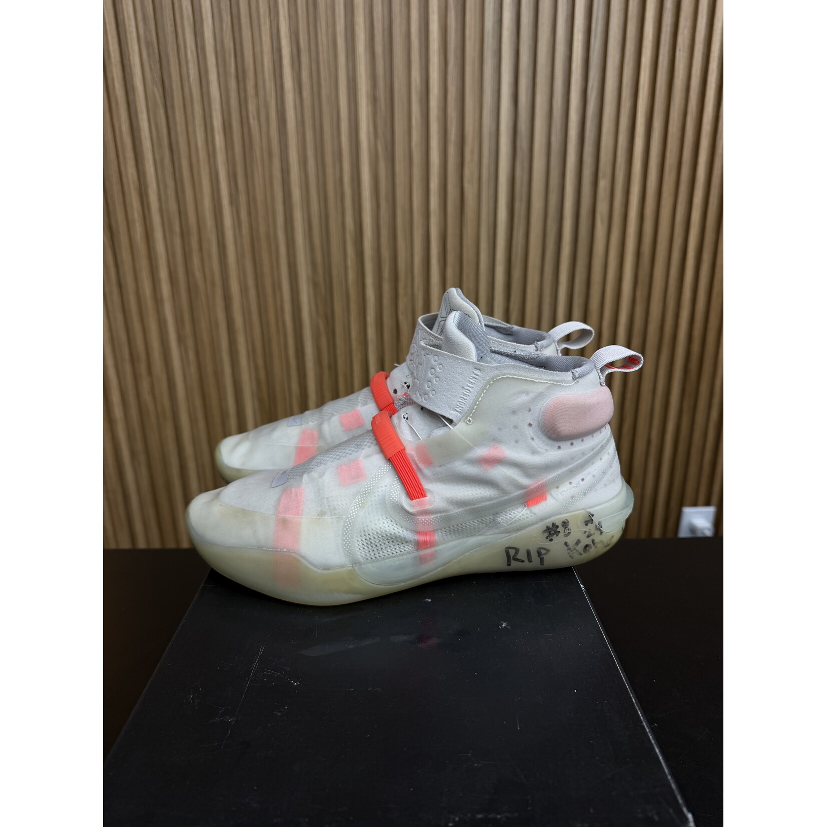 Nike Nike Kobe AD NXT FF Vast Grey Size 9, PREOWNED