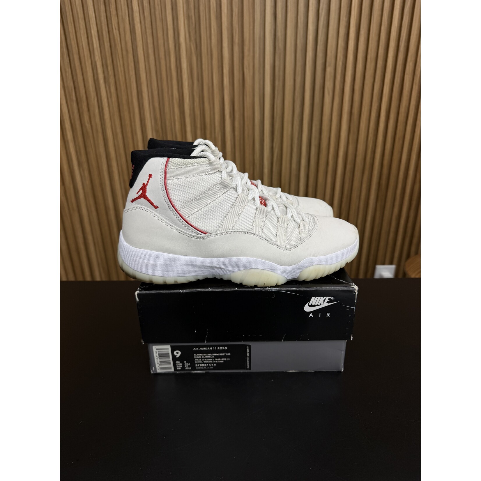 Jordan Jordan 11 Retro Platinum Tint Size 9, PREOWNED