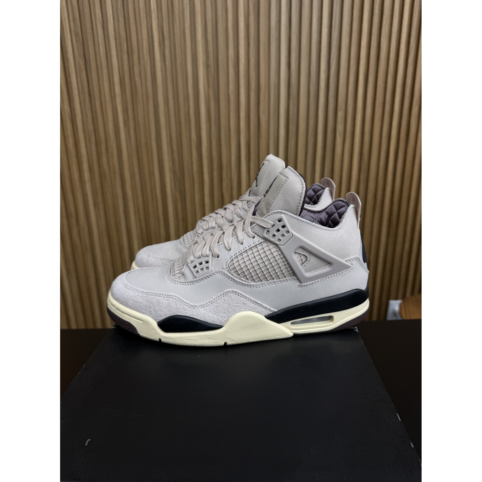 Jordan Jordan 4 Retro OG SP A Ma Maniére While You Were Sleeping (Women's) Size 10.5W, PREOWNED