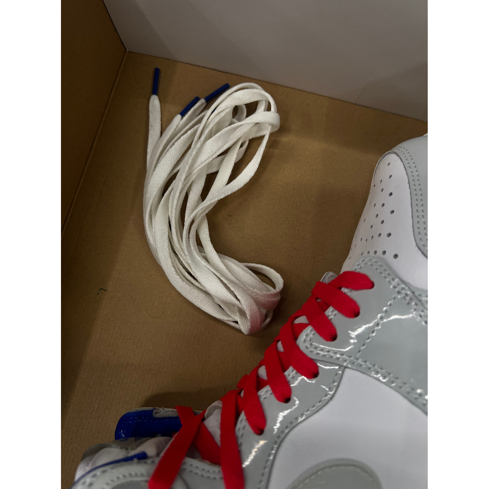 Jordan Jordan 1 Retro High Zoom White Racer Blue Size 9.5, PREOWNED