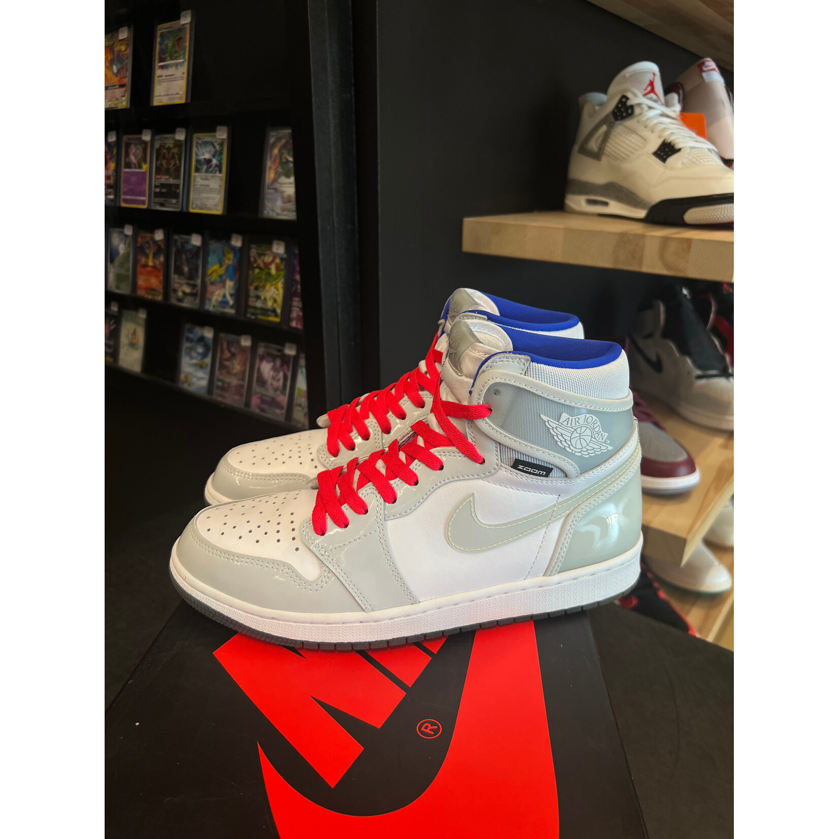 Jordan Jordan 1 Retro High Zoom White Racer Blue Size 9.5, PREOWNED