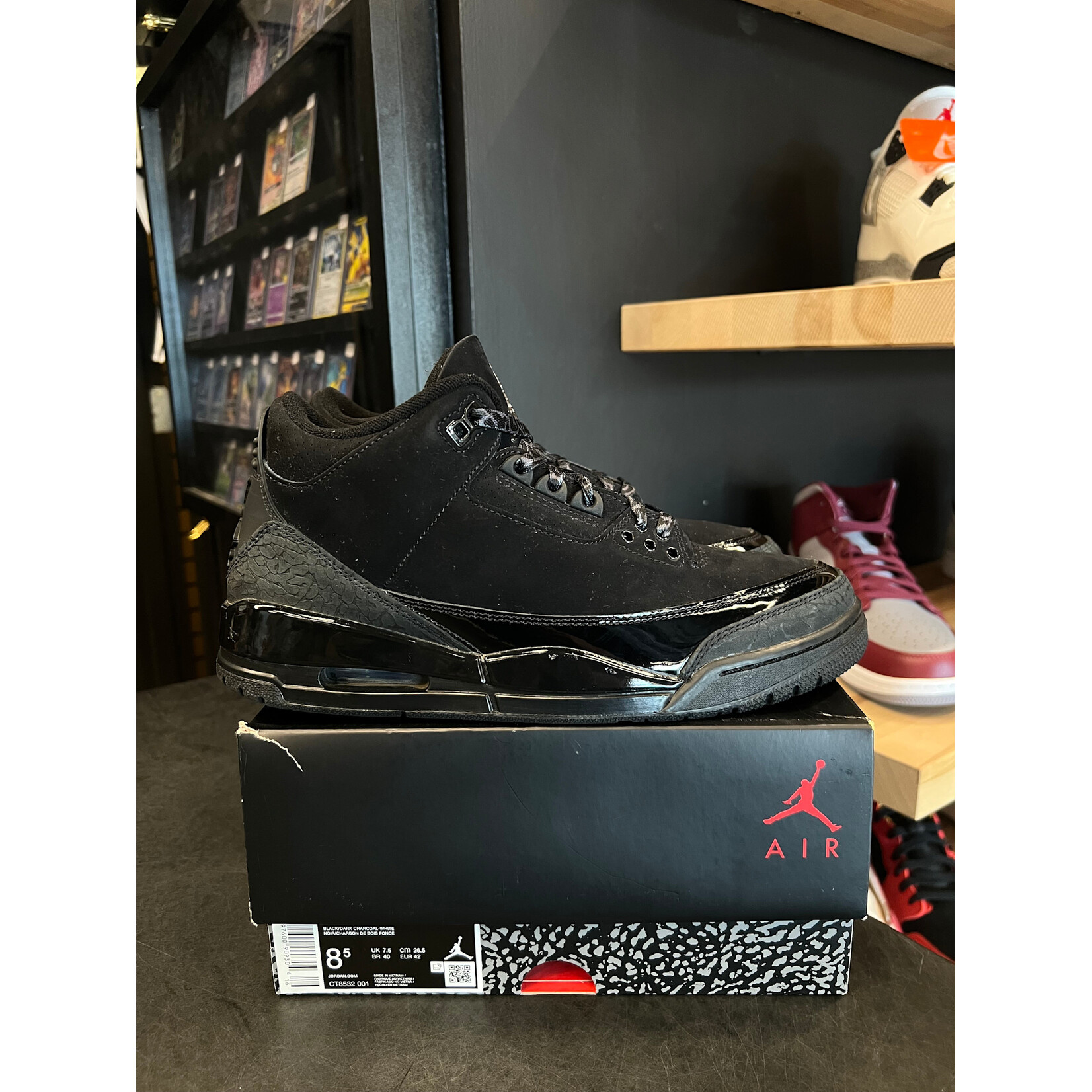 Jordan Jordan 3 Retro Black Cat (2025) Size 8.5, PREOWNED